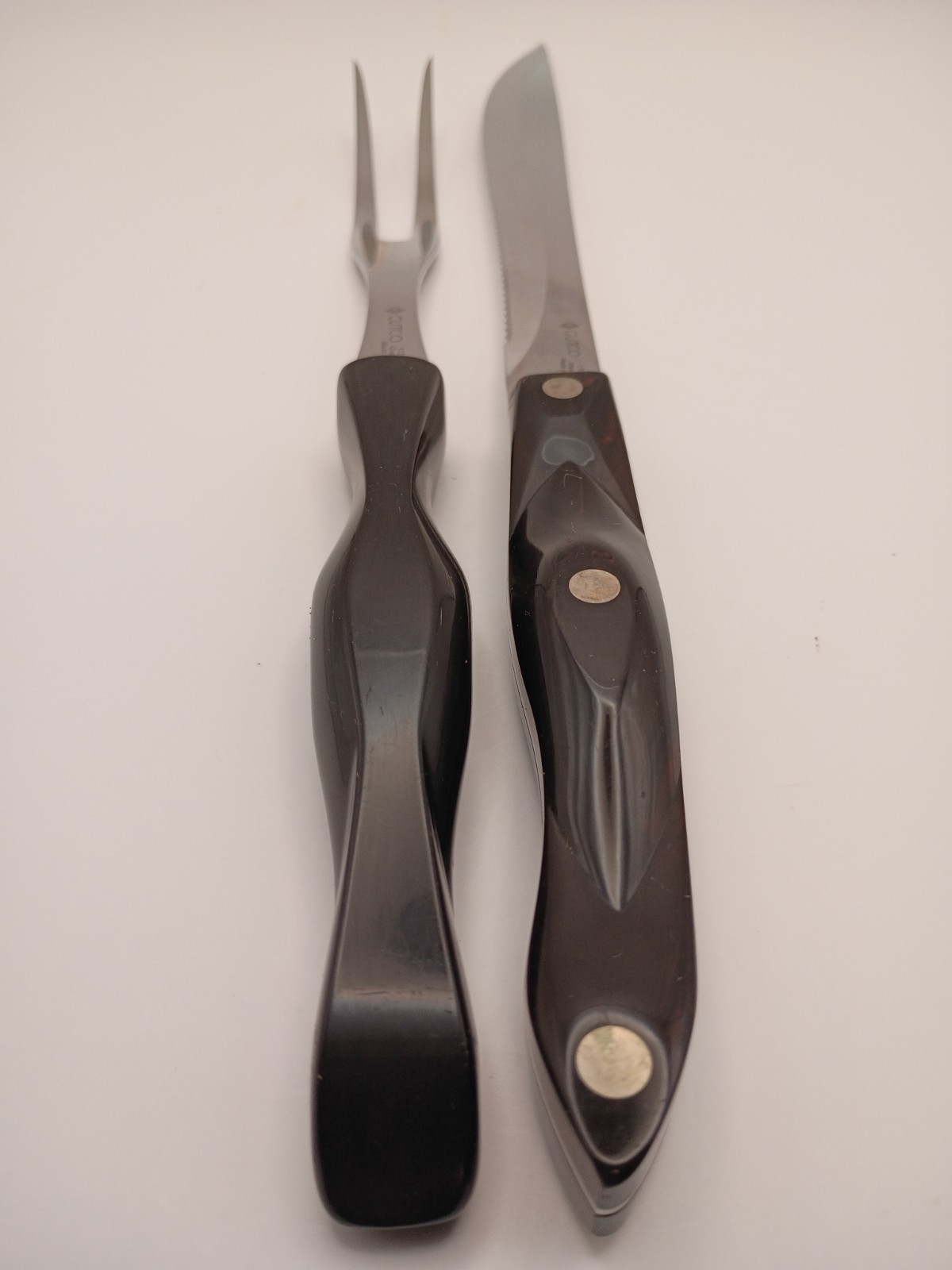 Cutco 1723KI 14.5″ Serrated Knife With 9″ Blade & 1727KJ 12″ Fork. GC, USA