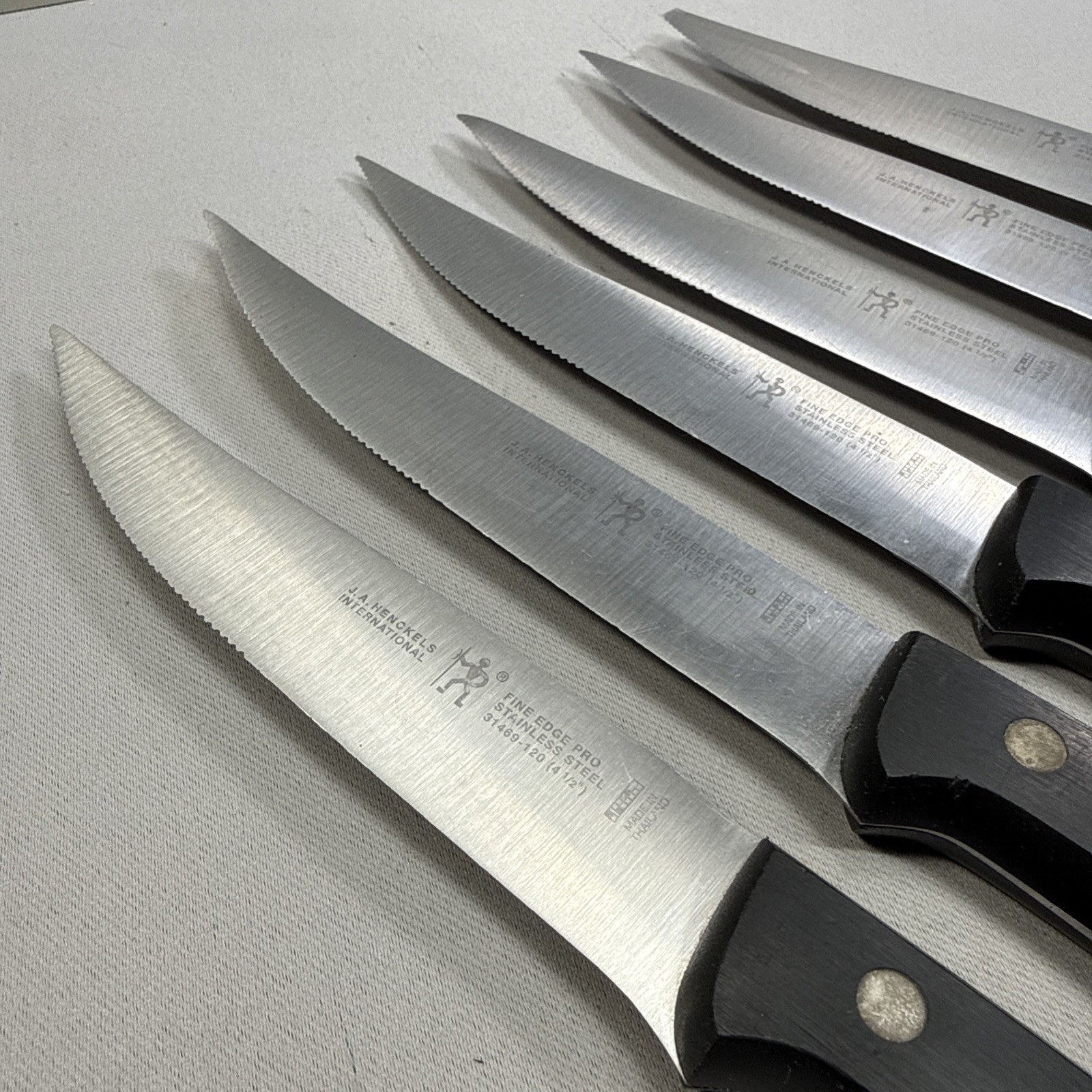 (6) JA Henckels International 4 1/2” Fine Edge Pro Steak Knives 31469-120 *READ