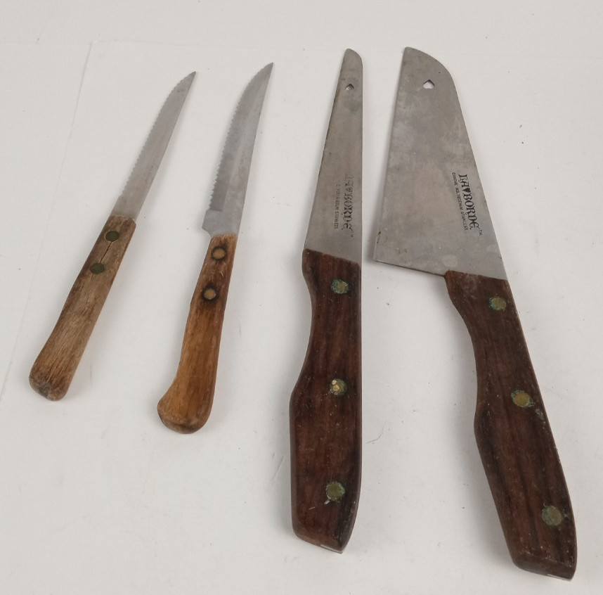 Mixed Lot of 4 Vintage Wood Handle Kitchen Knives & Cleaver ~7.8-11.5″ Lg