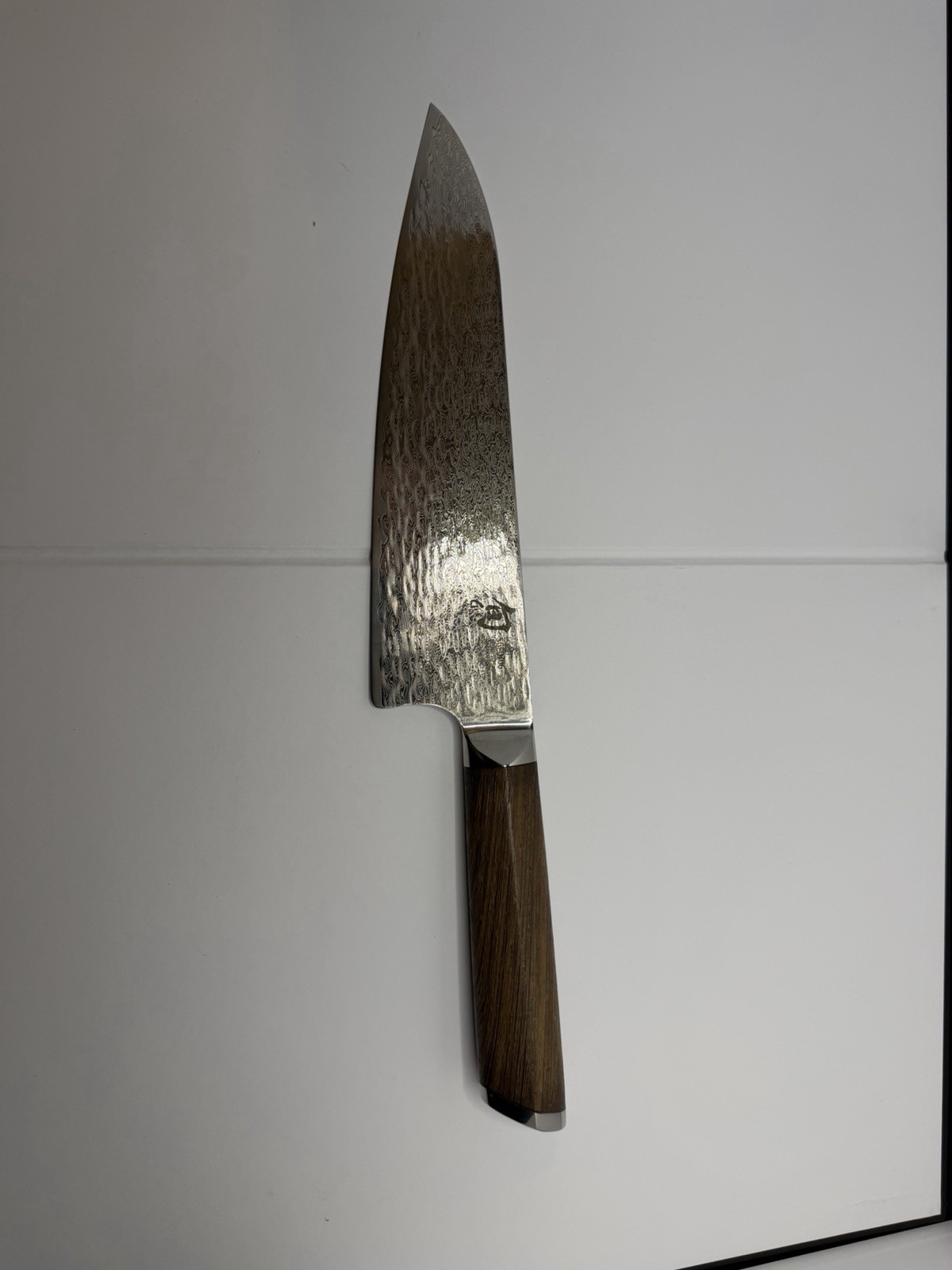 SHUN FUJI SGE0706 SG2 161-LAYER DAMASCUS 8 1/2-INCH CHEF’S KNIFE