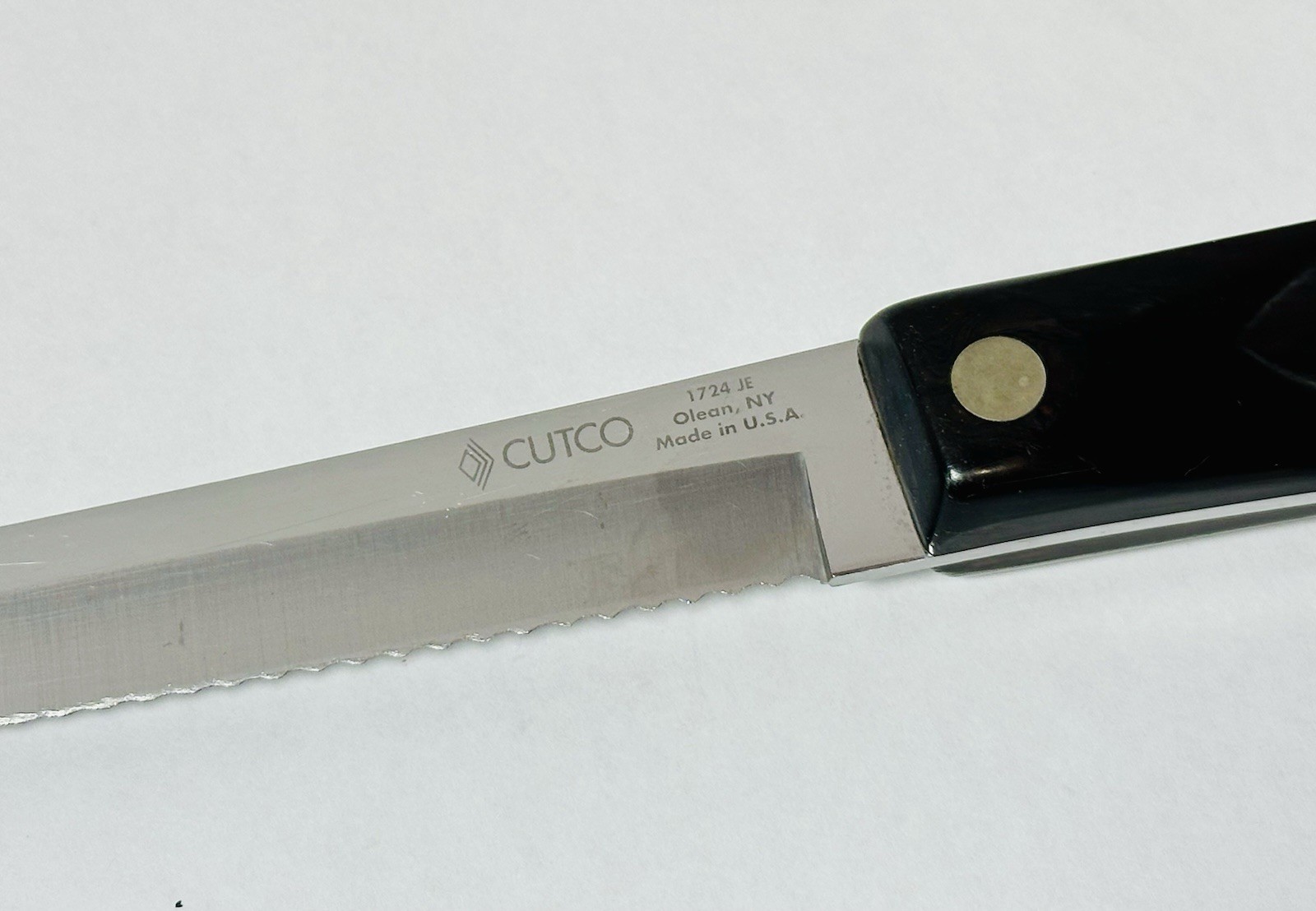 Cutco 1724 JE 9-3/4″ Serrated Bread Knife Stainless Blade Dark Brown Handle USA