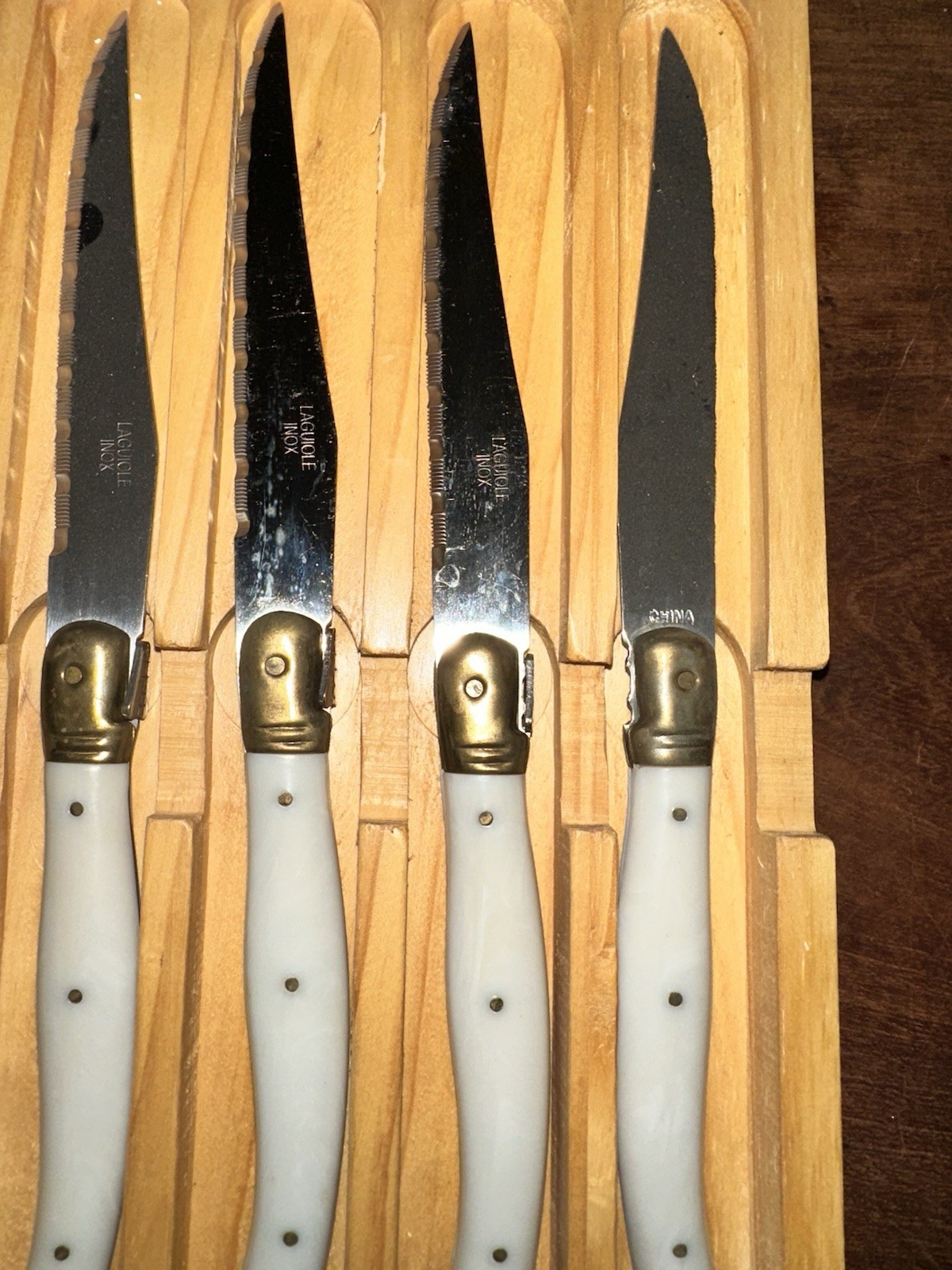8 Laguiole Inox White Cream Bee Steak Knives Stainless In Wood Boxes