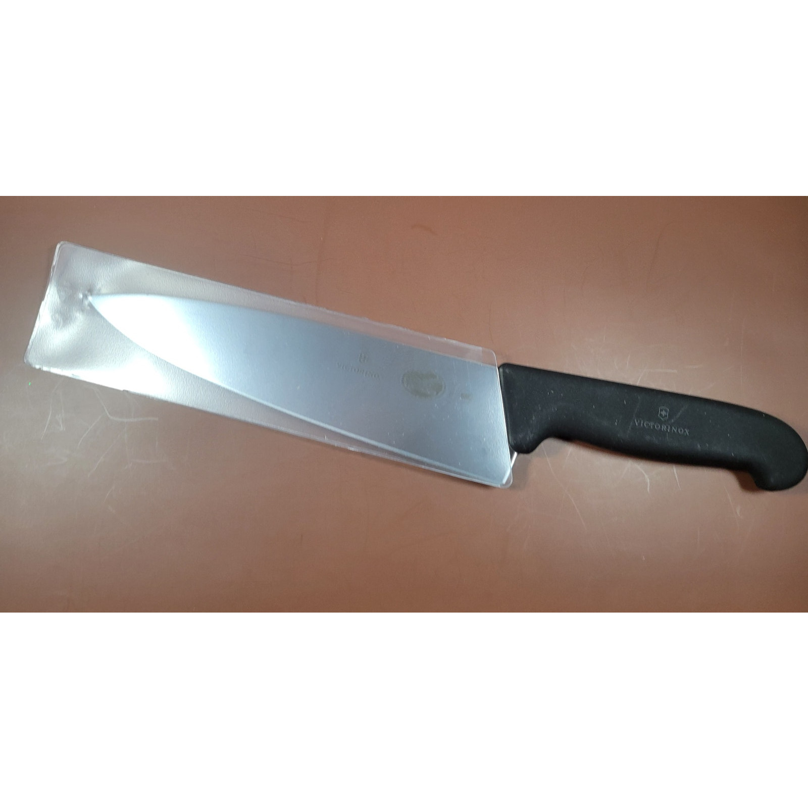 Victorinox Fibrox Pro Chef’s Knife, 8-Inch, Black