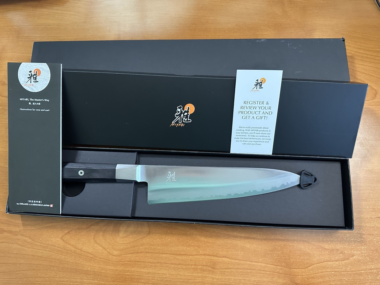 MIYABI KOH 4000FC 8 inch Chef’s Knife $165 value tired outer sleeve Seki, Japan