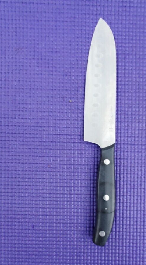 Henckels HI Definition 5″ Santoku Knife 19478-140 READ