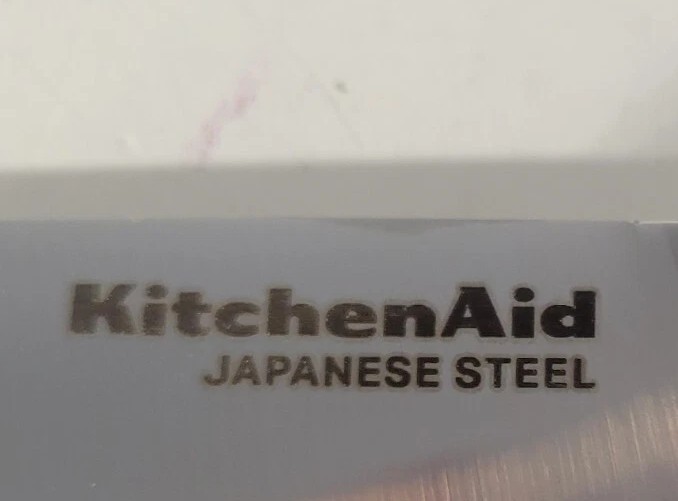 Knife KitchenAid 10.5 ” Japanese Steel 5.5″ Serrated Blade 3 Rivet Gray Handle