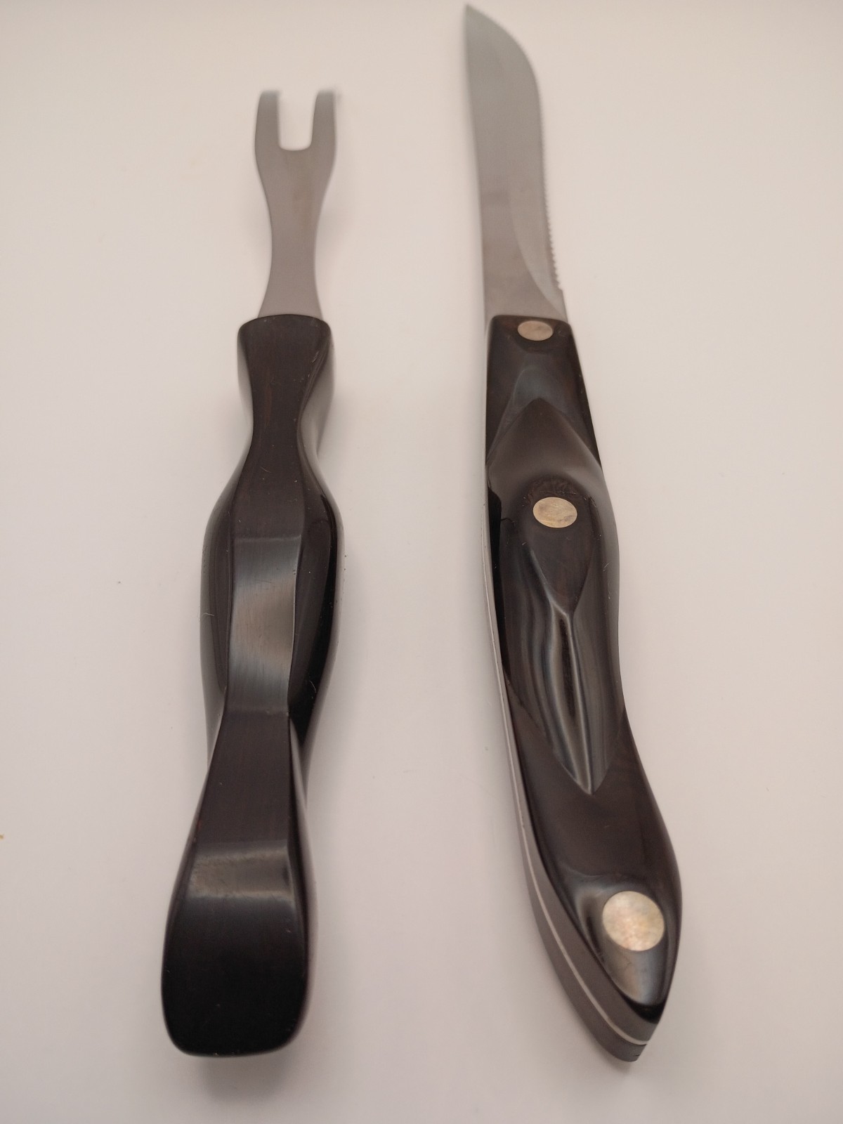 Cutco 1723KI 14.5″ Serrated Knife With 9″ Blade & 1727KJ 12″ Fork. GC, USA