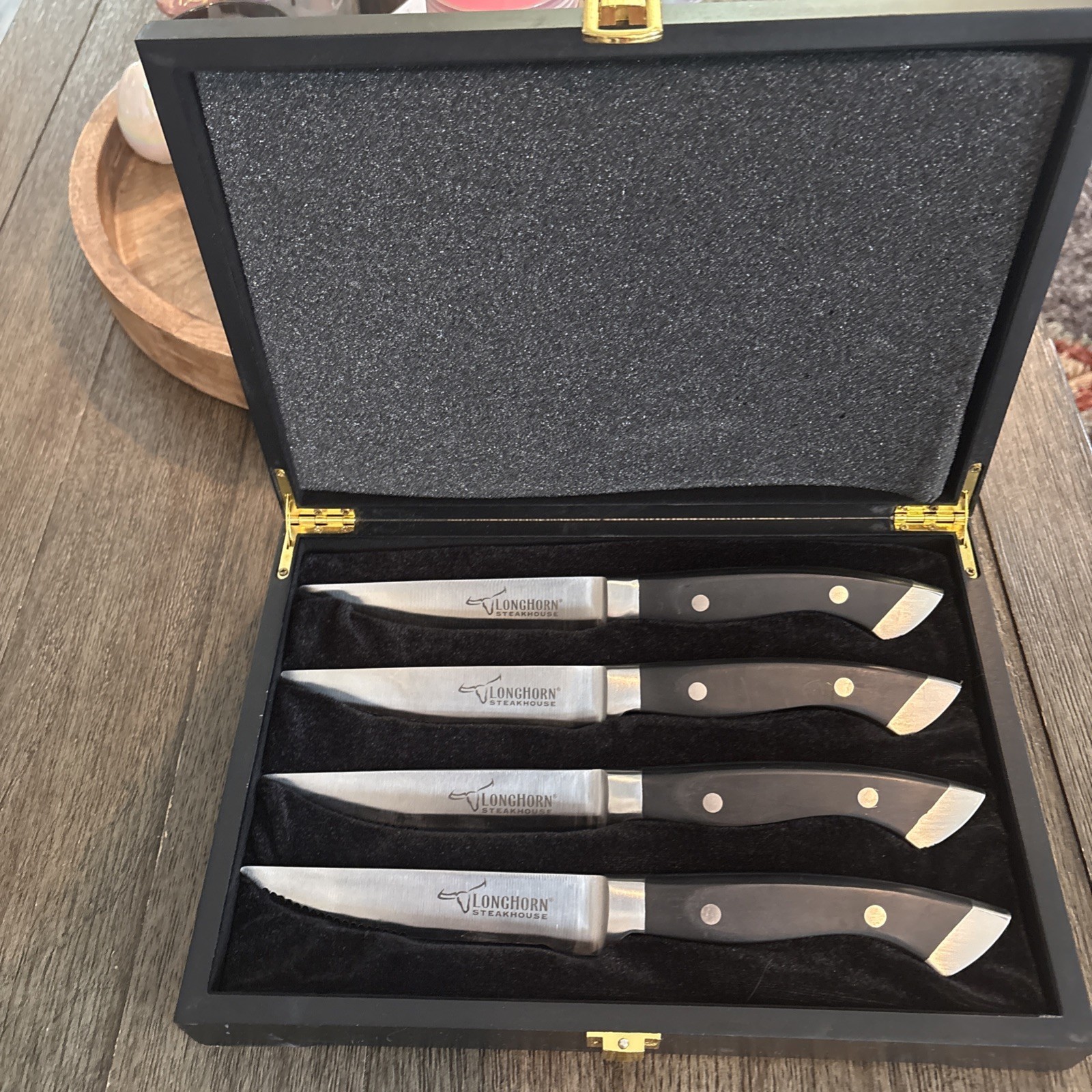 Brand New Longhorn Steakhouse Steak Knives, Set of 4 with Wood Case