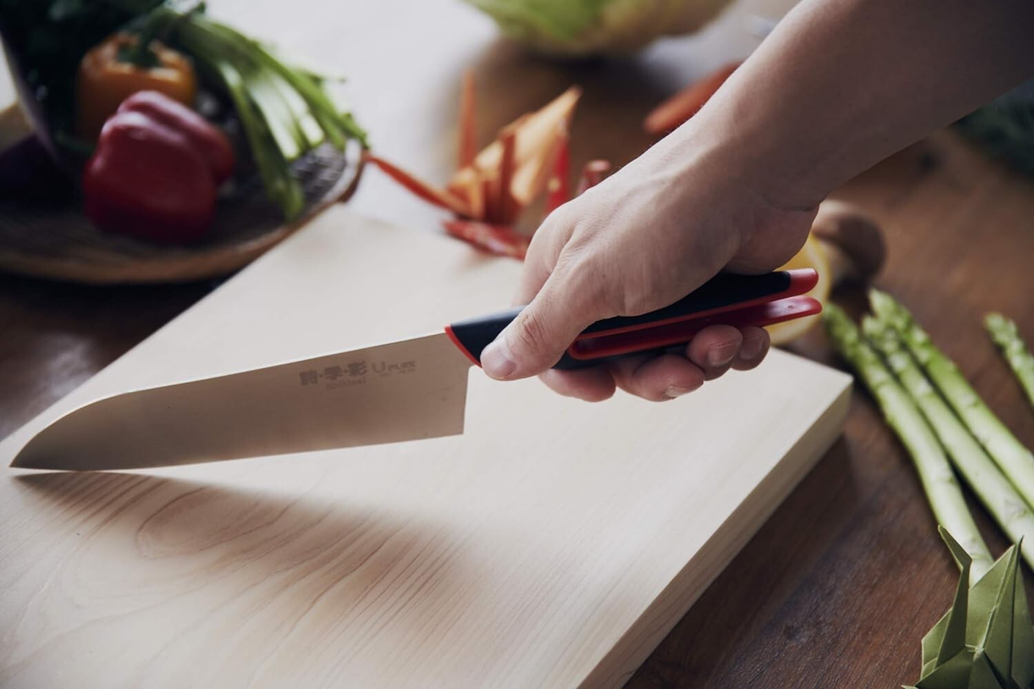 Shikisai 6.3 Inch (160mm) Japanese Santoku Knife Made In Japan, Ergonomic Yellow