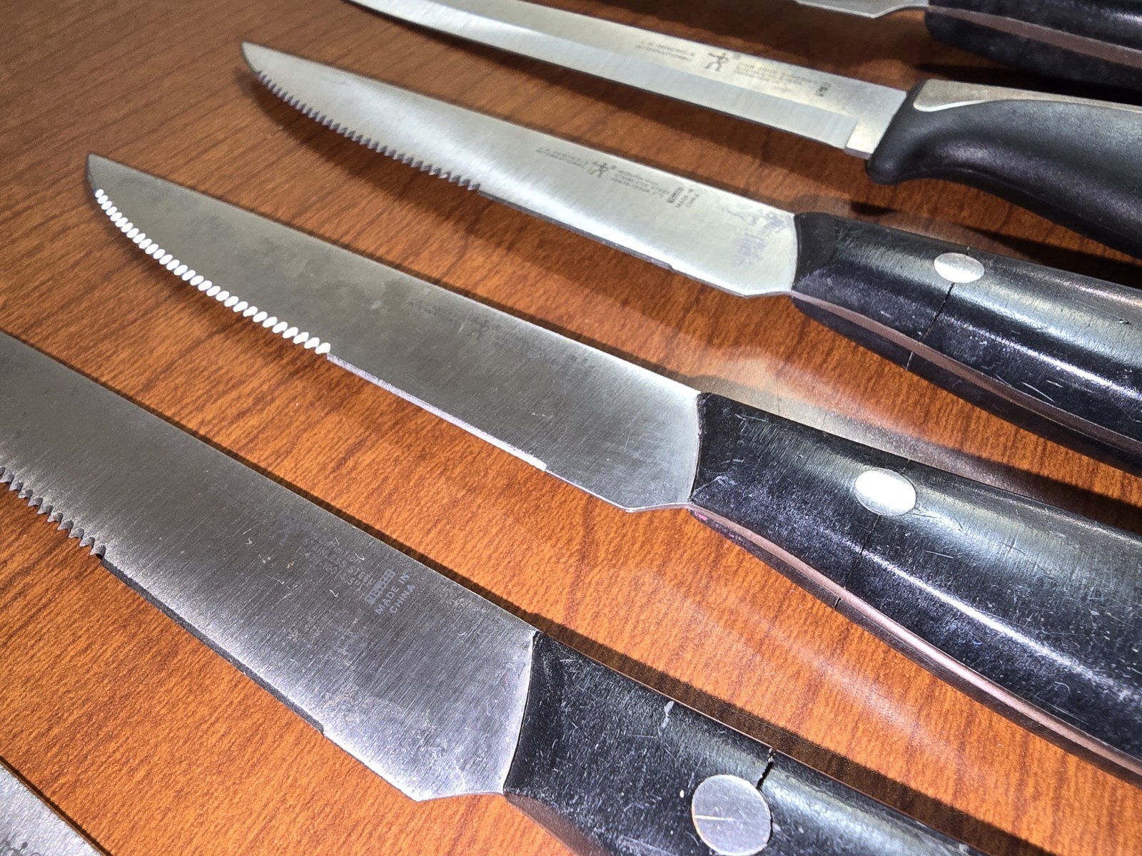 Lot Of 7 JA HENCKELS Hi Definition And Fine Edge Synergy