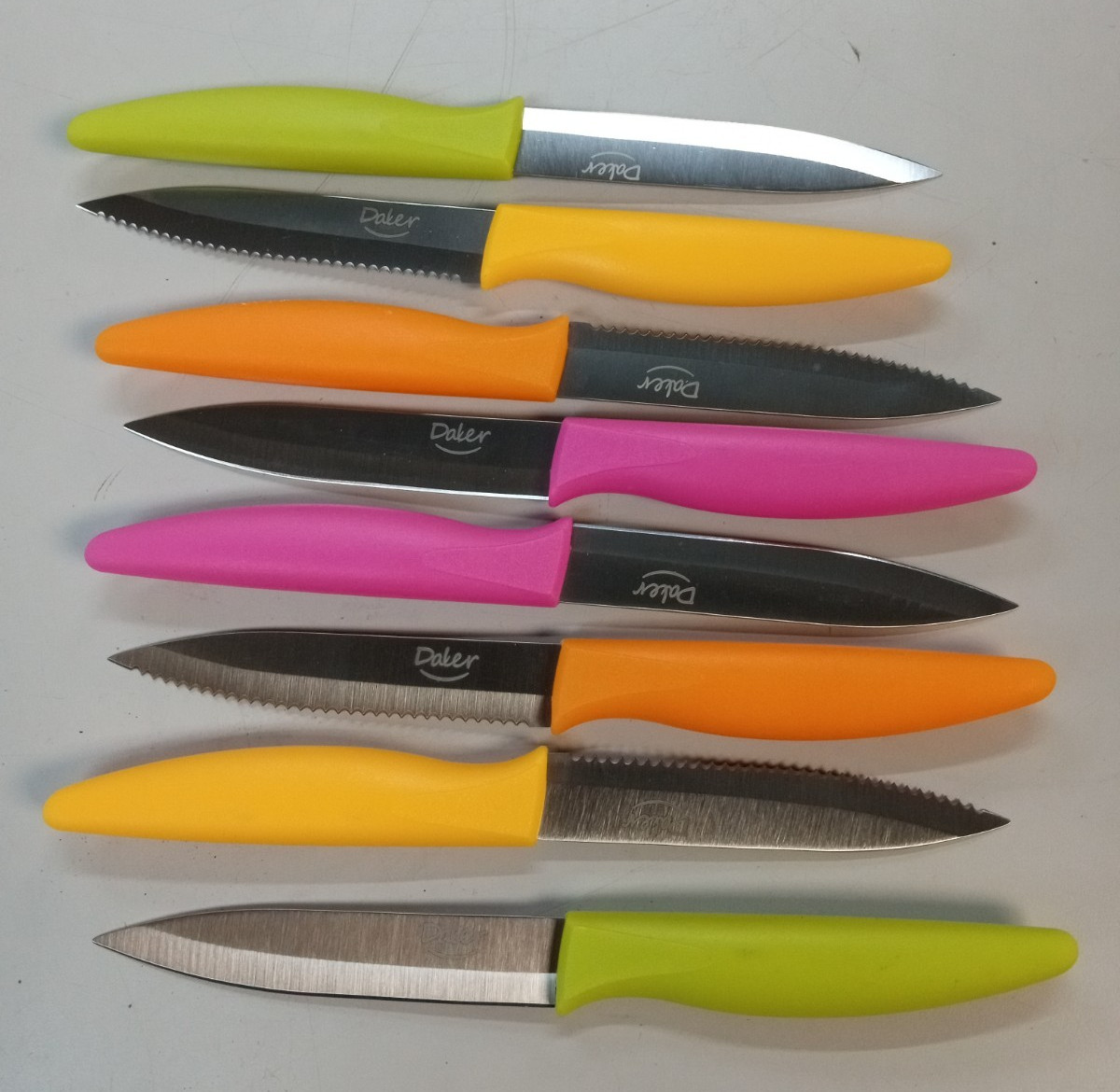 DAKER 8 PIECE PAIRING STEAK KNIFE SET COLORED 4 NPLAIN 4 SERATED X00349UIO3