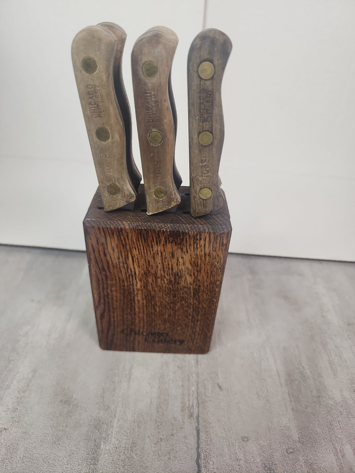 Vintage Chicago Cutlery 103S 6 Piece Knife Set Walnut Wood Block Brass Rivets