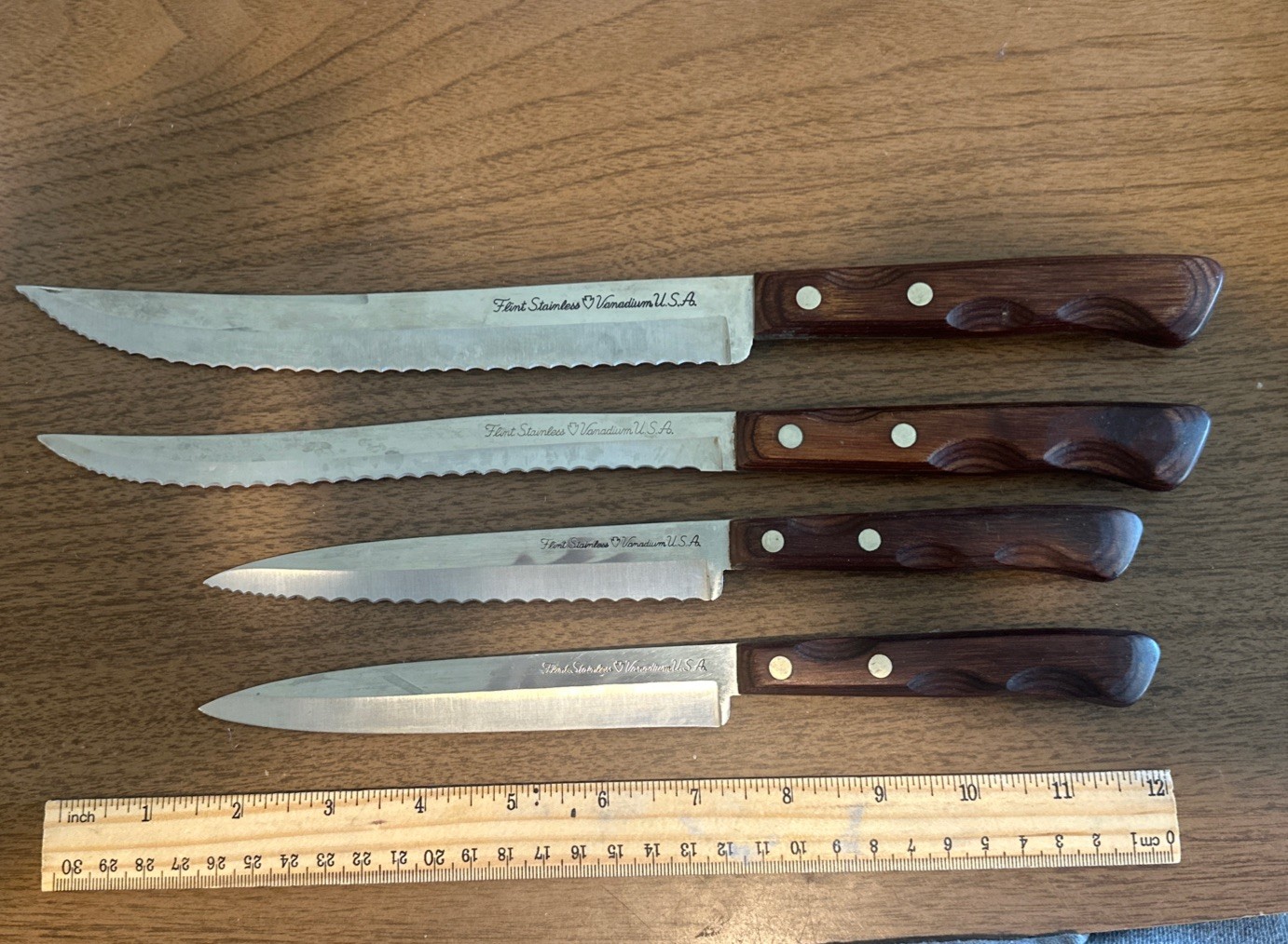 4 Ekco Flint Stainless Arrowhead Waverly Edge USA Serrated Knife 8 & 6 In Blade