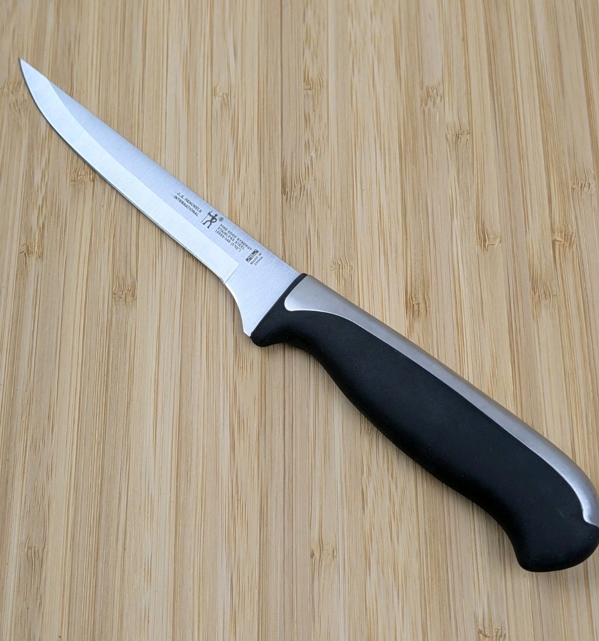 J.A. Henckels FINE EDGE SYNERGY 5.5-inch BONING Knife, Model #15550-140, NEW