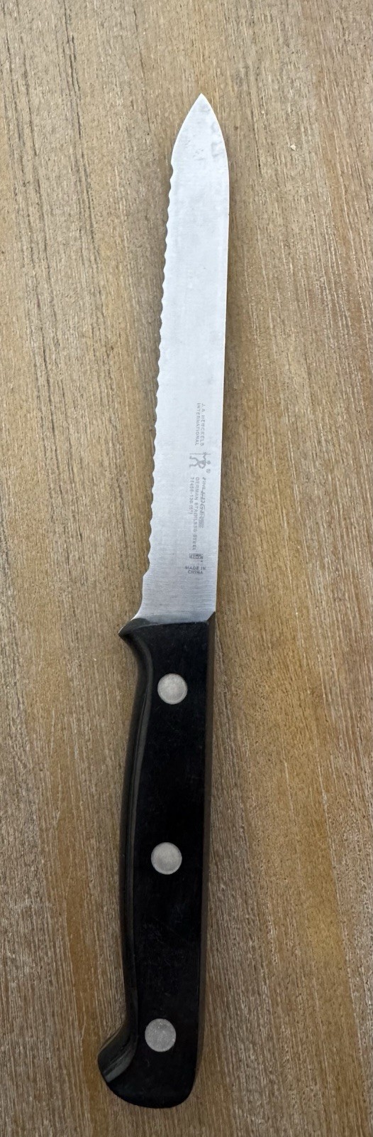 Henckels FINE EDGE PRO 5-in UTILITY Knife, SERRATED, Stainless Steel, 31468-130