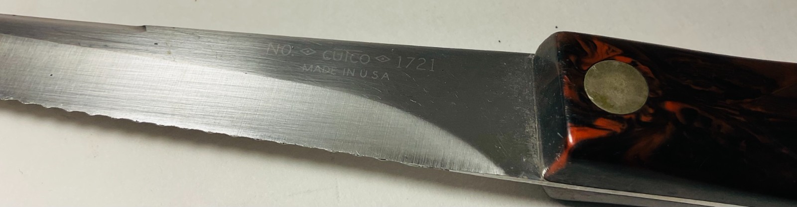 CUTCO 1721 Serrated Trimmer Knife Brown & 1759 Table or Steak Knife Black