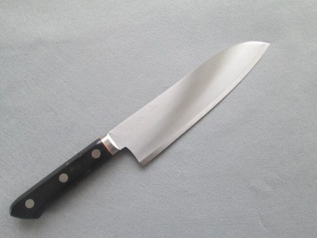 Kanekei Blue S Steel Santoku Knife 180mm Sharpness, Black Handle, Used