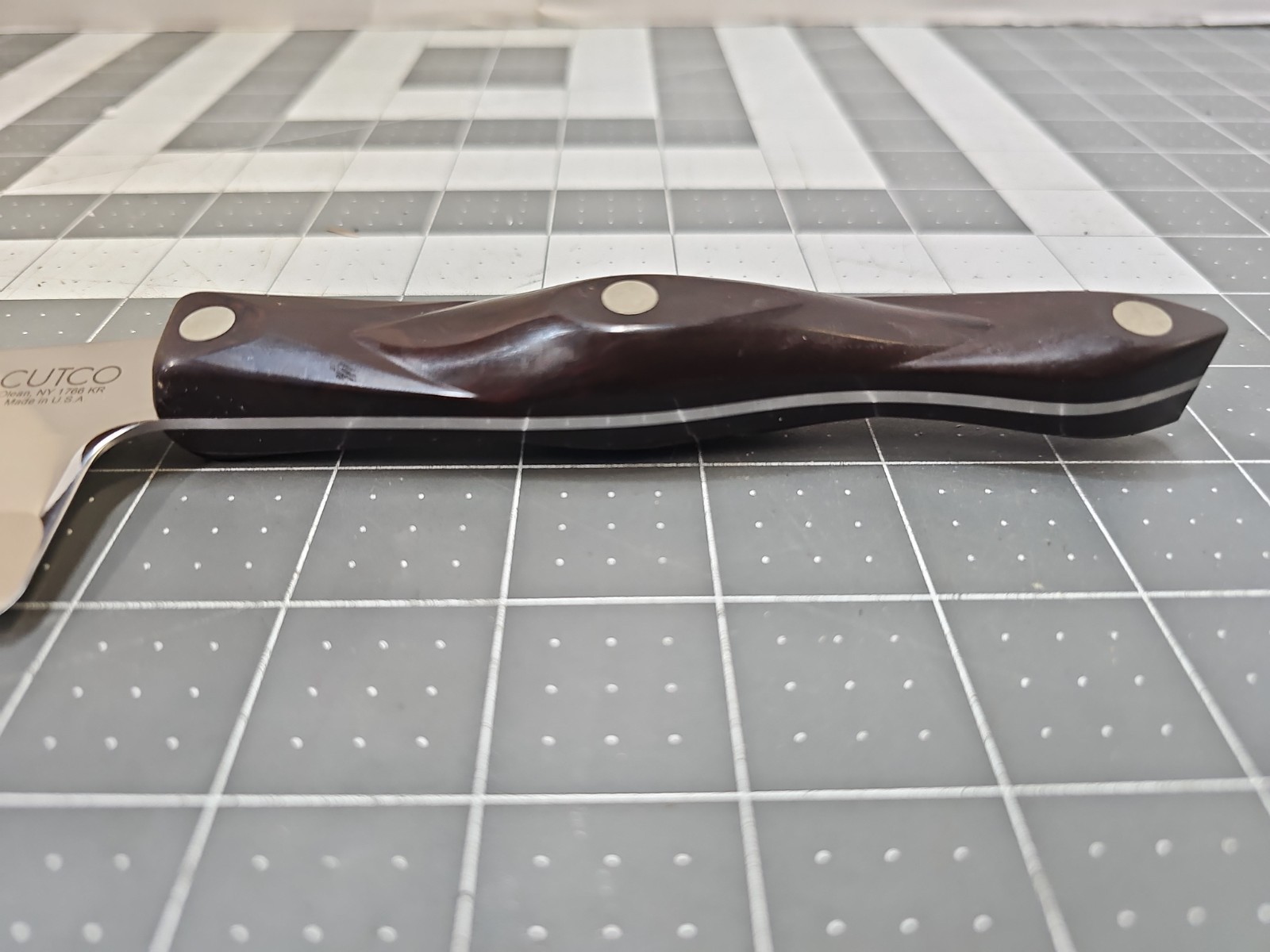 CUTCO 1766 KR Santoku Knife 7″ Smooth Blade Classic Brown