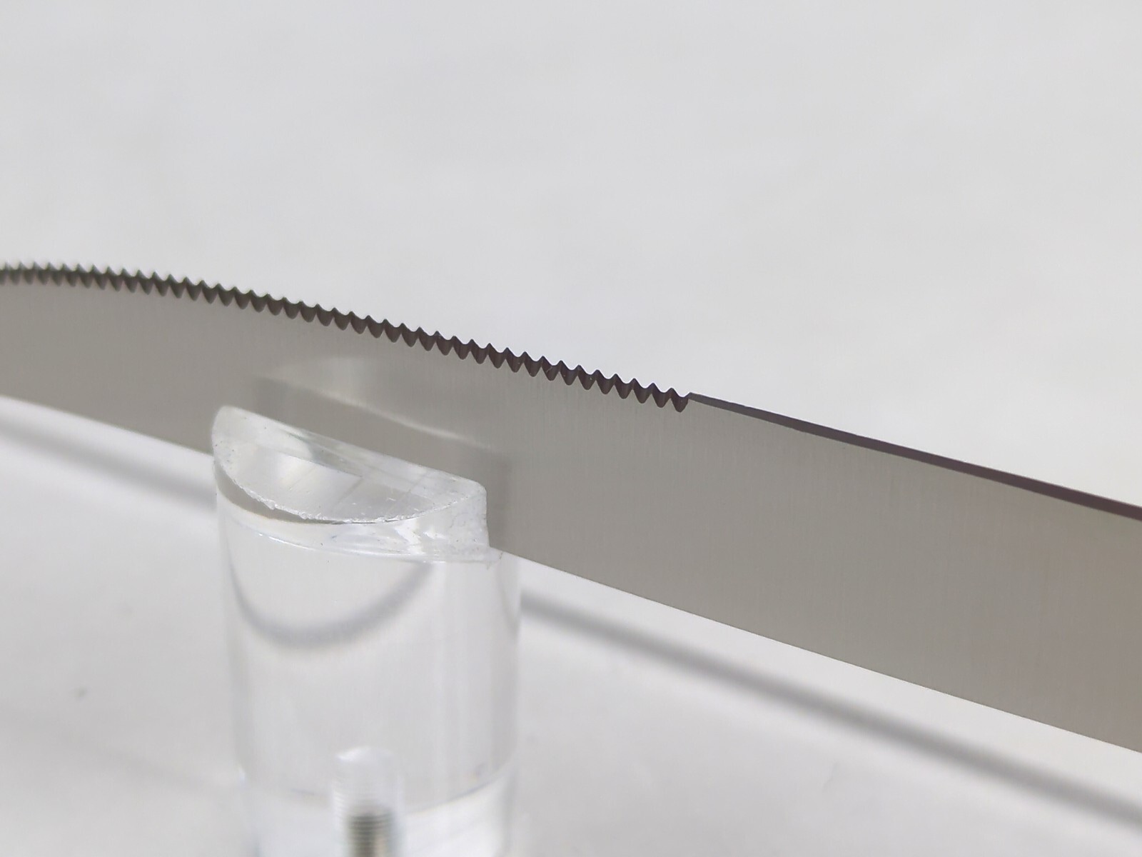 Henckels COUTEAU 4.5 in STEAK KNIFE German Stainless Steel, Made in SPAIN – NEW!