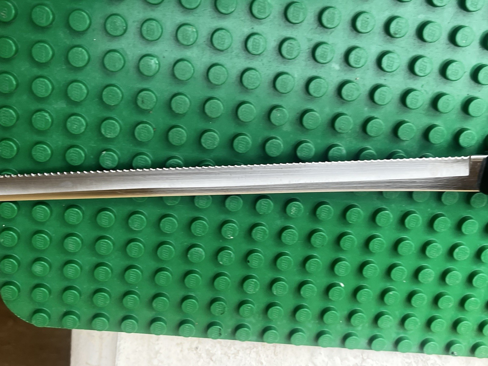 Cutco DD 1724 Slicer Serrated Bread Knife 9 3/4in Classic Handle USA Made