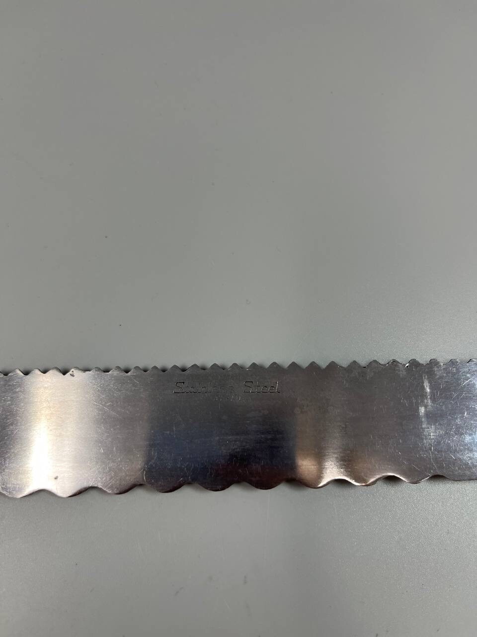 Serrated Knife Kitchen Carving Knife Stainless Steel double-edged blade