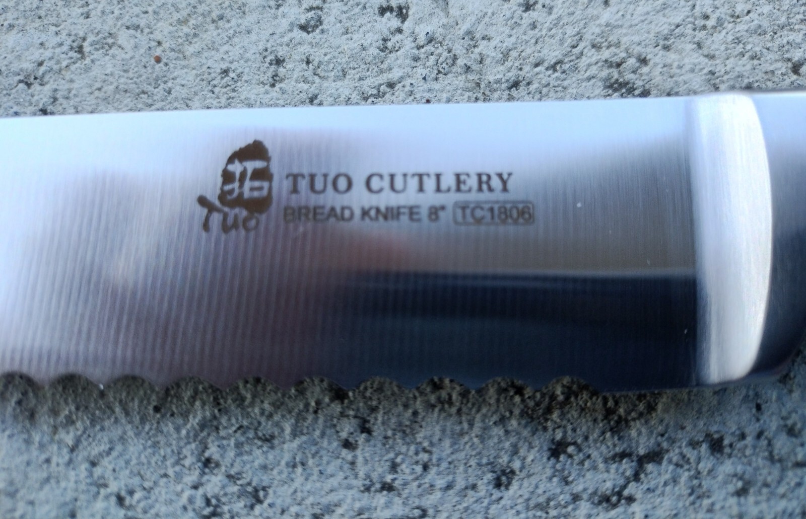 TUO CUTLERY SERRATED BREAD KNIFE 8 INCH – LEGACY SERIES, TC1806, NEW IN BOX