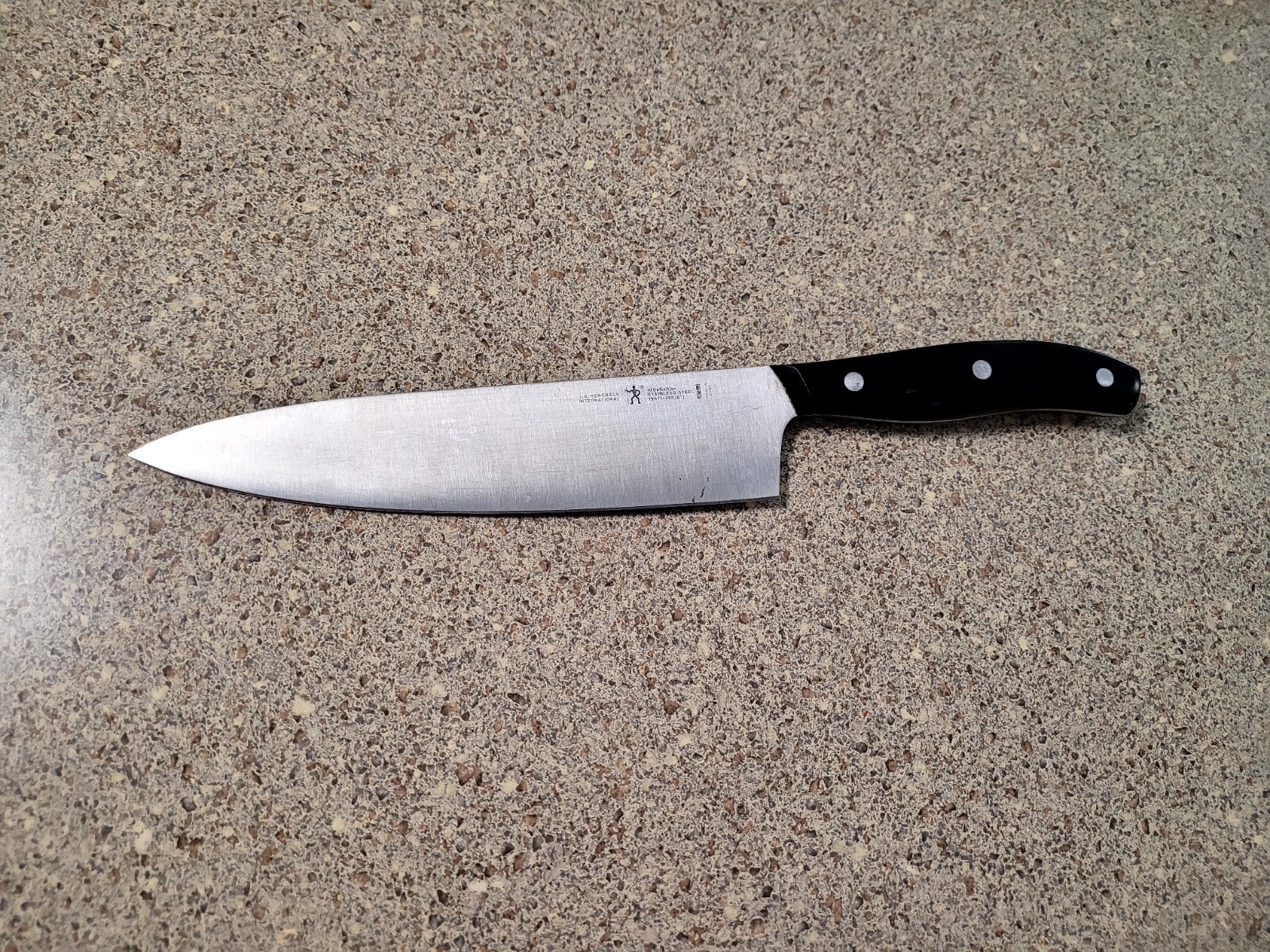 J.A.Henckels Intl Chef Knife 19471-200 8″ Blade HI Definition Stainless Steel