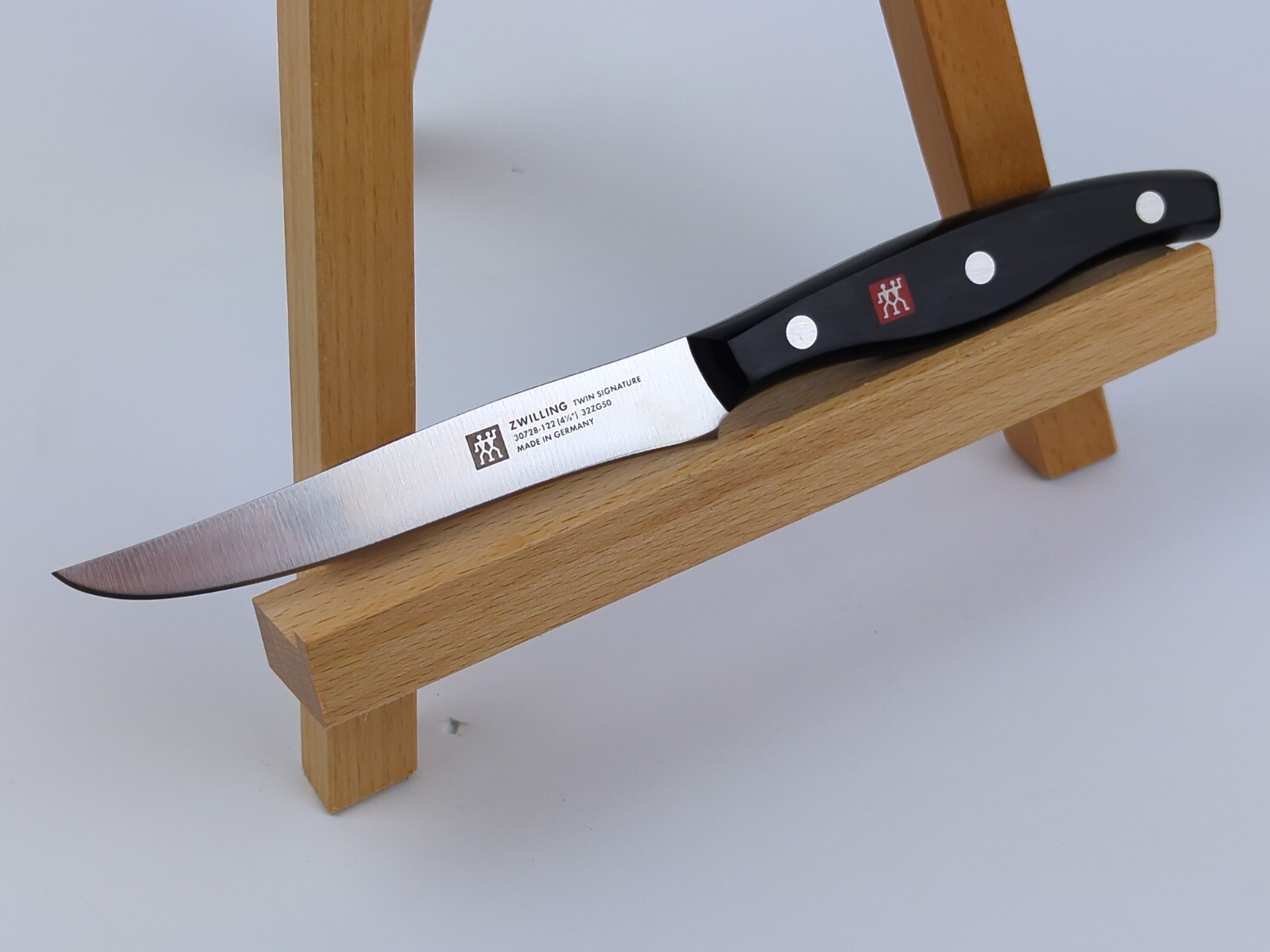 Zwilling TWIN SIGNATURE 4.5″ SANDWICH Knife (30728-122), Made in Germany, NEW!