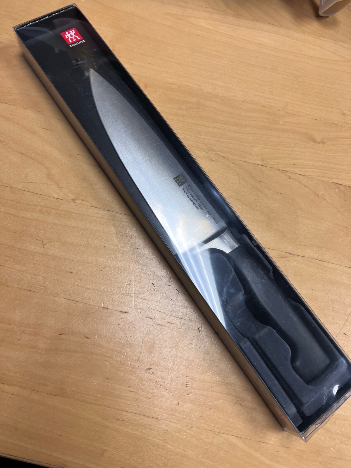 Henckels Four Star 8″ Chef’s Knife 1001568 / 31071-203 Amazing price!