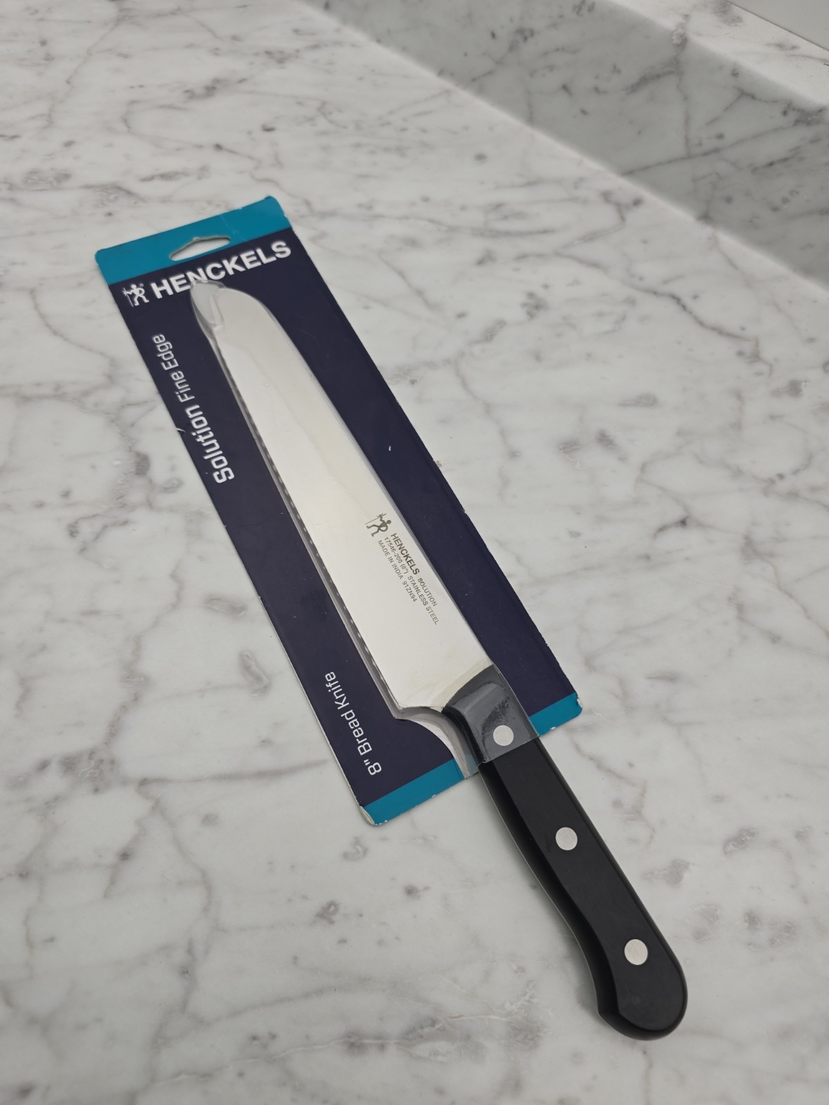 HENCKELS Solution Bread Knife, 8-inch, Black/Stainless Steel 17546-200 NEW
