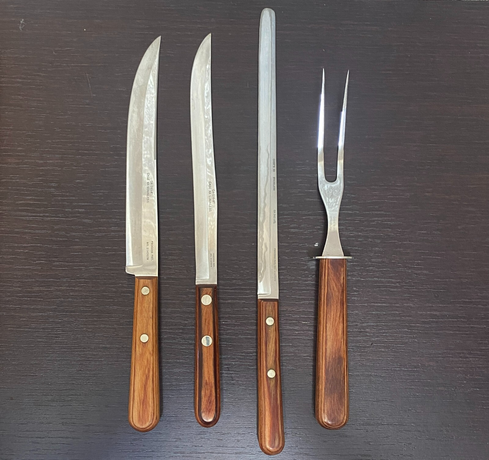 Case’s XX Stainless 4 Pieces Carving Set with Wood Tray
