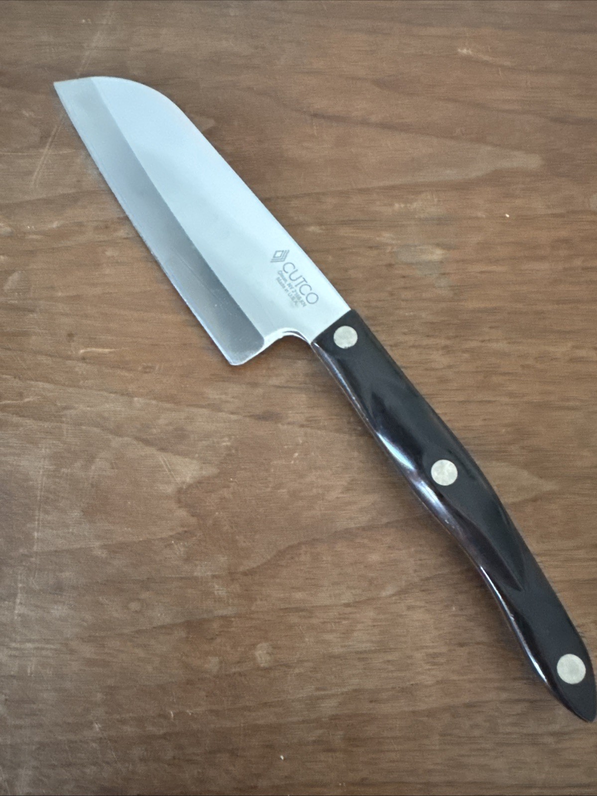 Cutco 5″ Petite Santoku Knife Classic Black Handle 2166 KN Made In USA