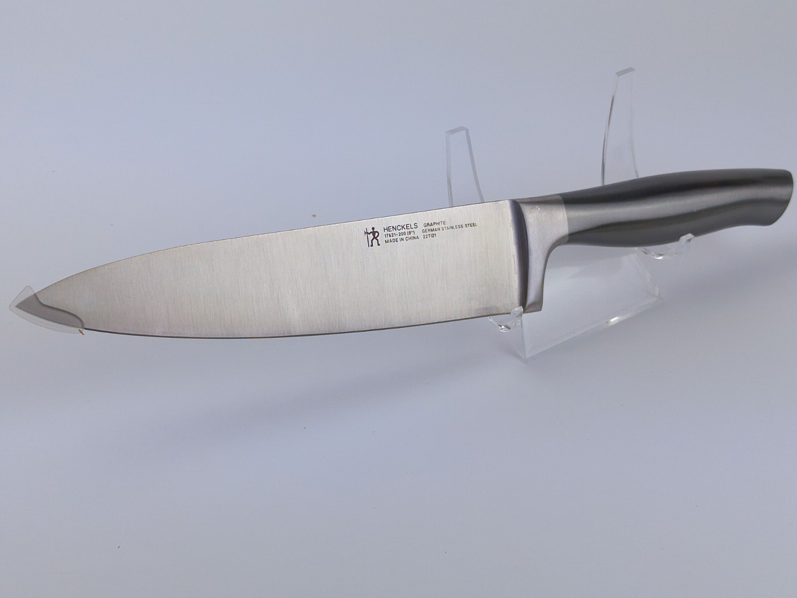 Henckels FORGED GRAPHITE 8″ CHEF’S Knife, Made w/ GERMAN Stainless Steel, NEW!