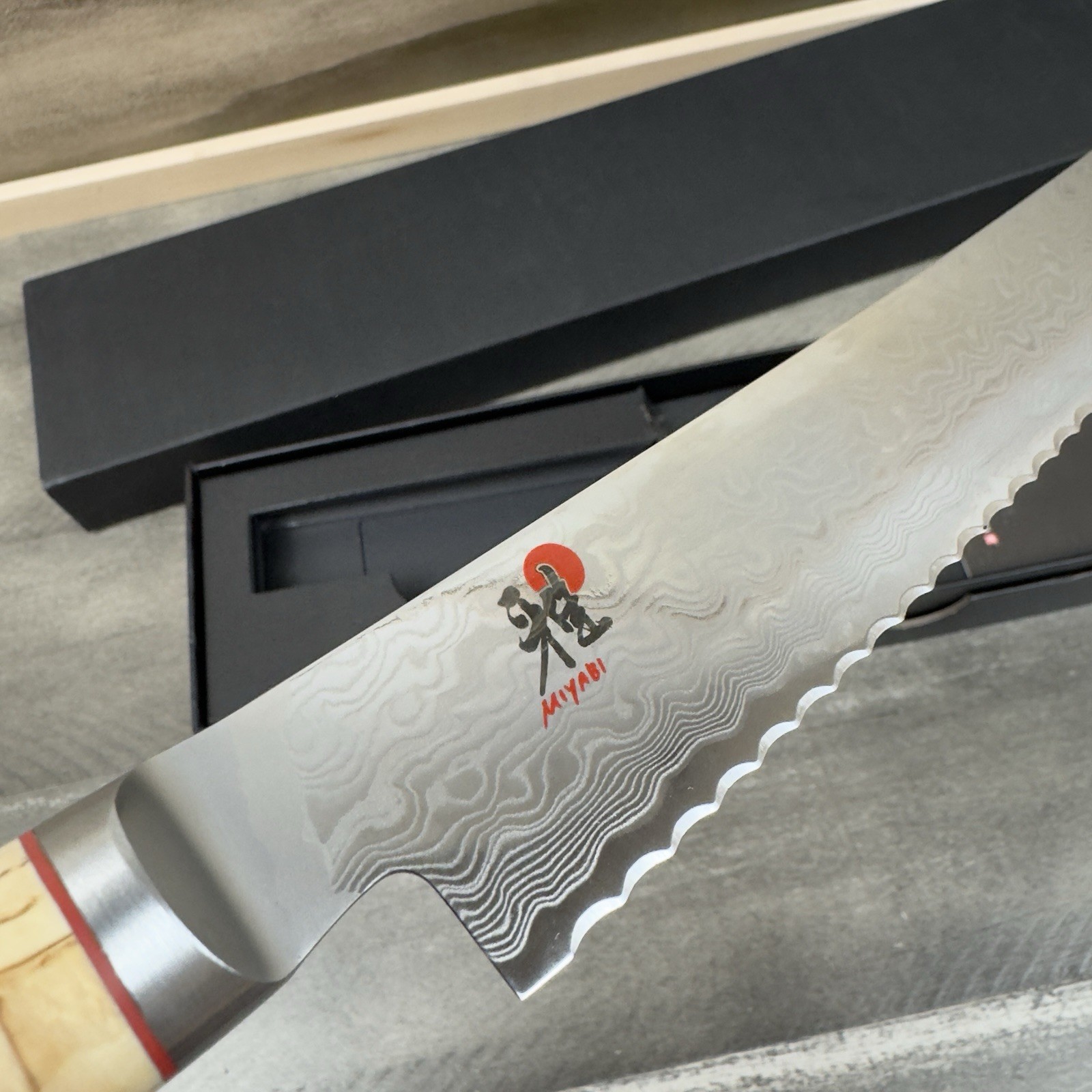 Williams Sonoma Miyabi Birchwood Bread Knife 9” Multicolor 34376-230 NIB