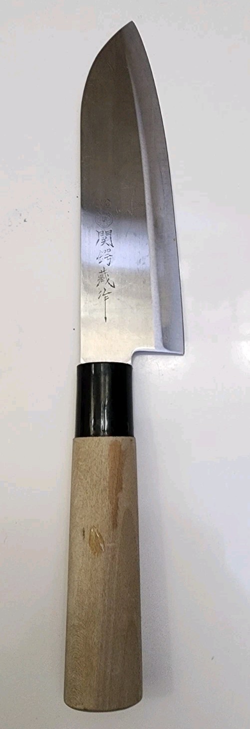 Barely Used Tsubazo Gyutou Japanese kitchen Knife Japan 6.5″ Blade