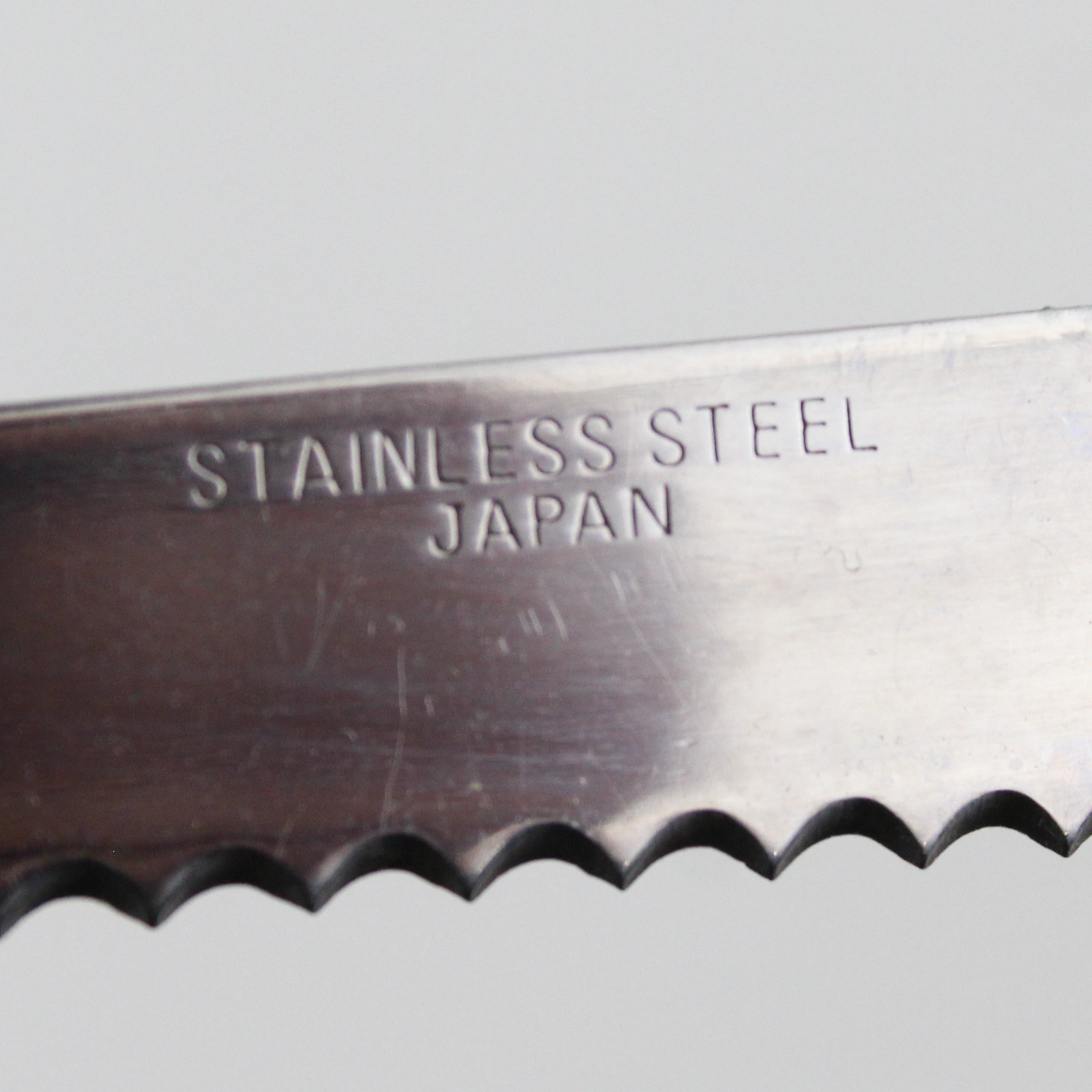 Set of 5 8.75in Stainless Steel Serrated Steak Knives Wood Handle