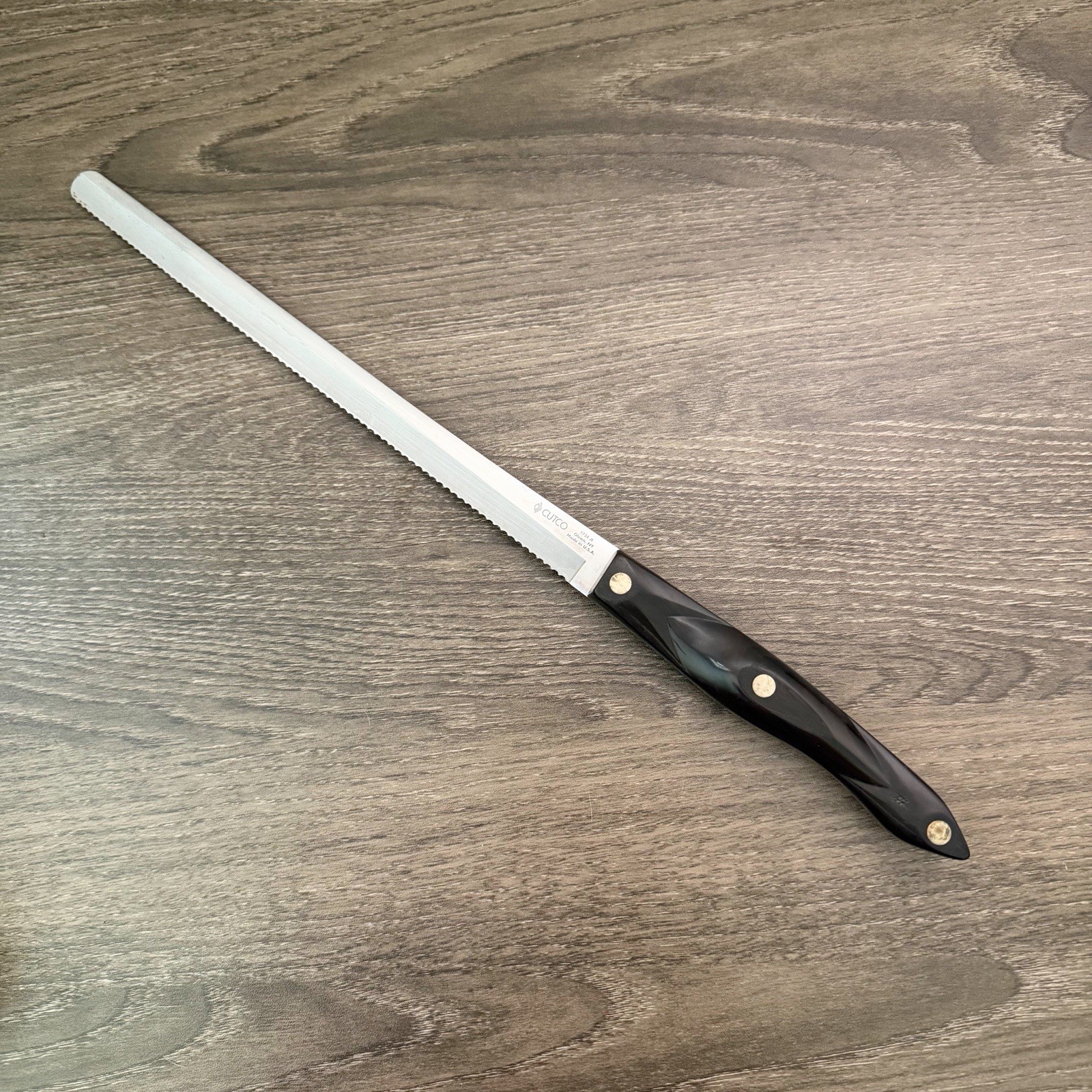 Cutco 1724 JE 9-3/4″ Serrated Bread Knife Stainless Blade Dark Brown Handle USA