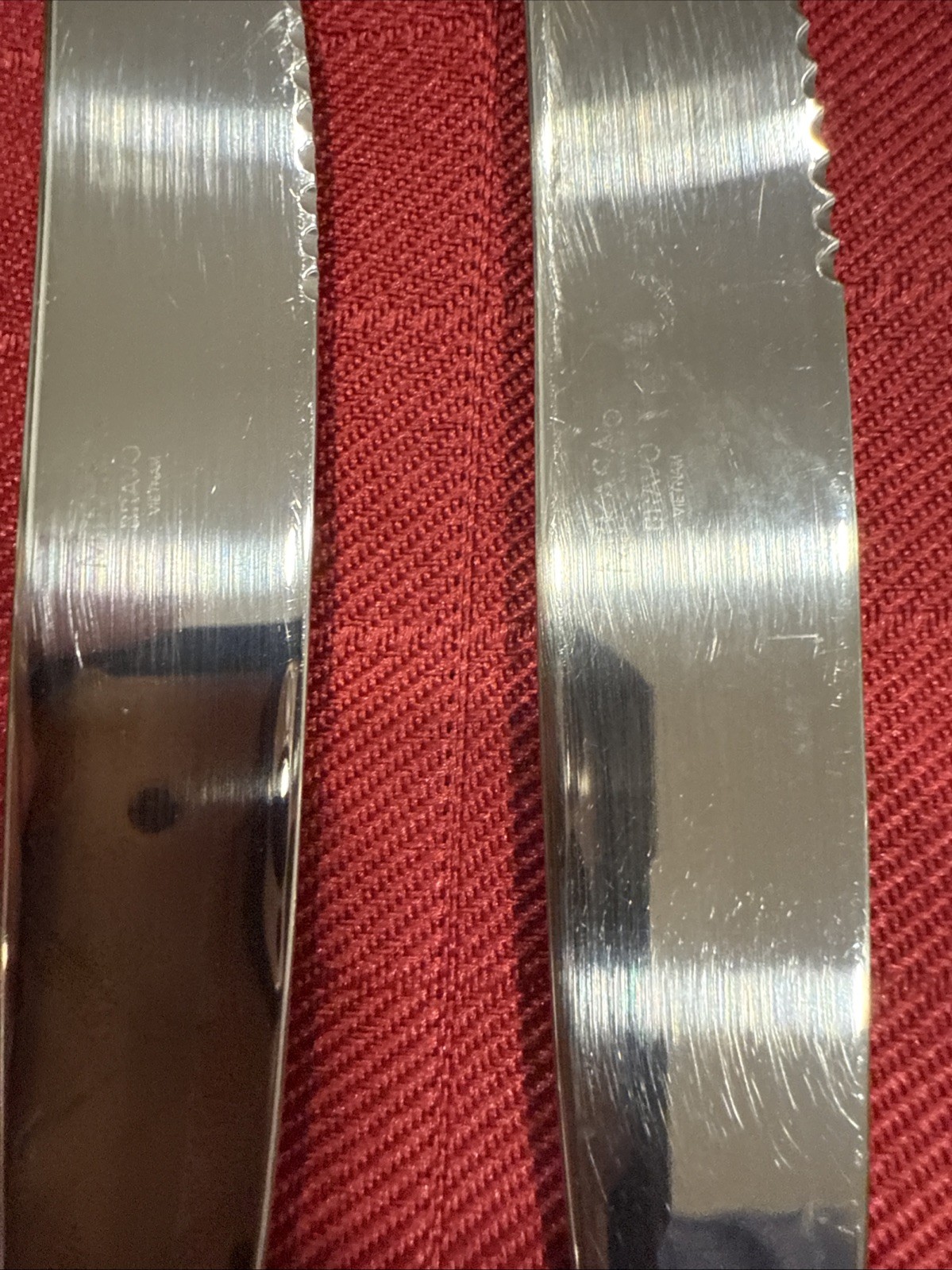 BRAVO Stainless By Mikasa Vietnam 18/10 Glossy Set Of 12 Steak Knives 9 3/4”