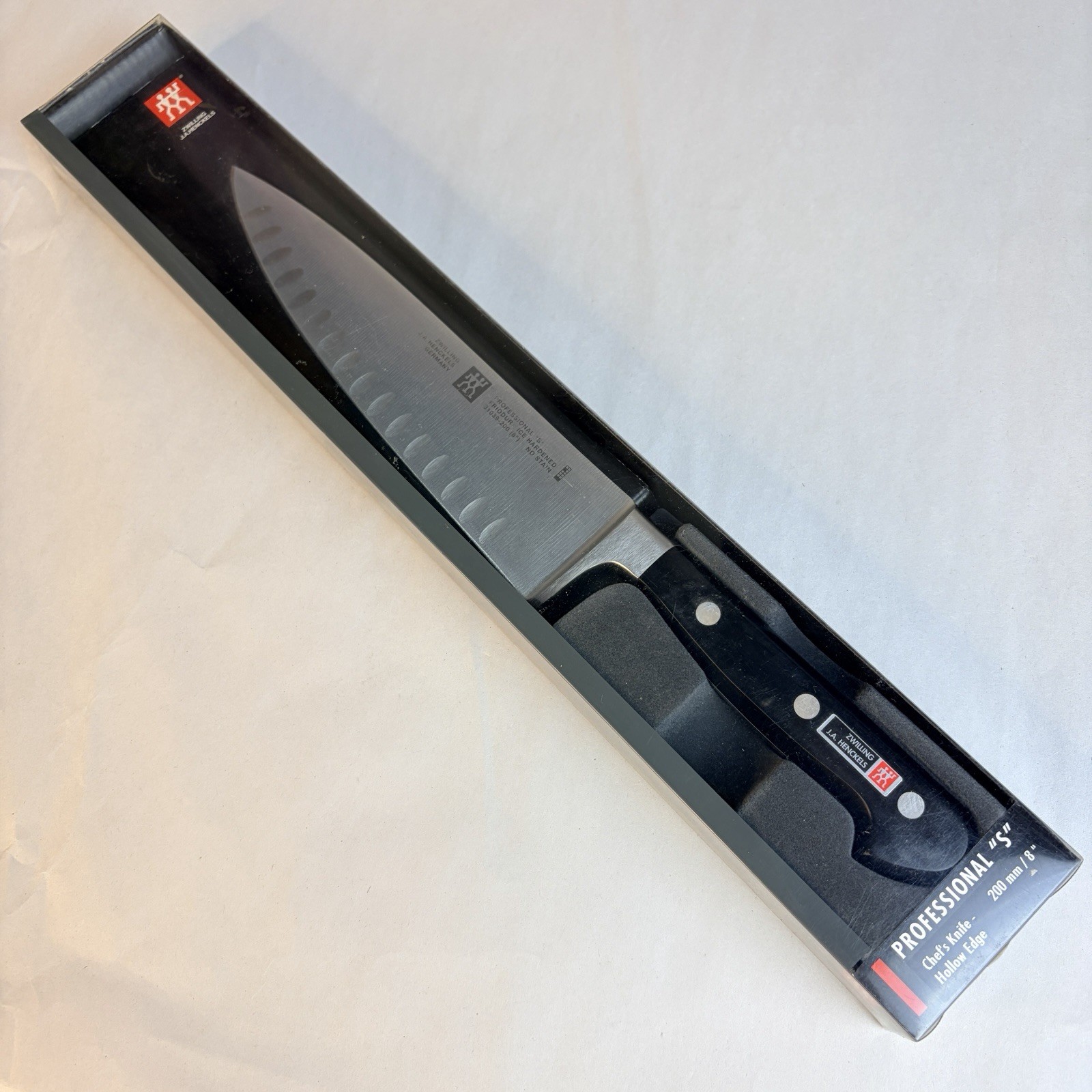 ZWILLING J.A. HENCKELS Professional S 8″ Chef’s Knife, 31039-200 Germany