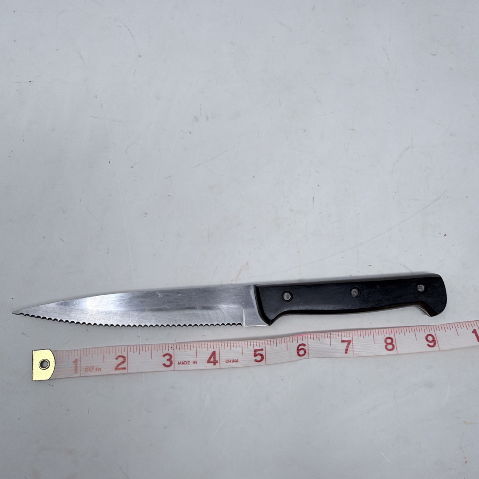 J.A. Henckels EverSharp Pro Serrated Utility Knife 5″ Blade 31352-130 Stainless
