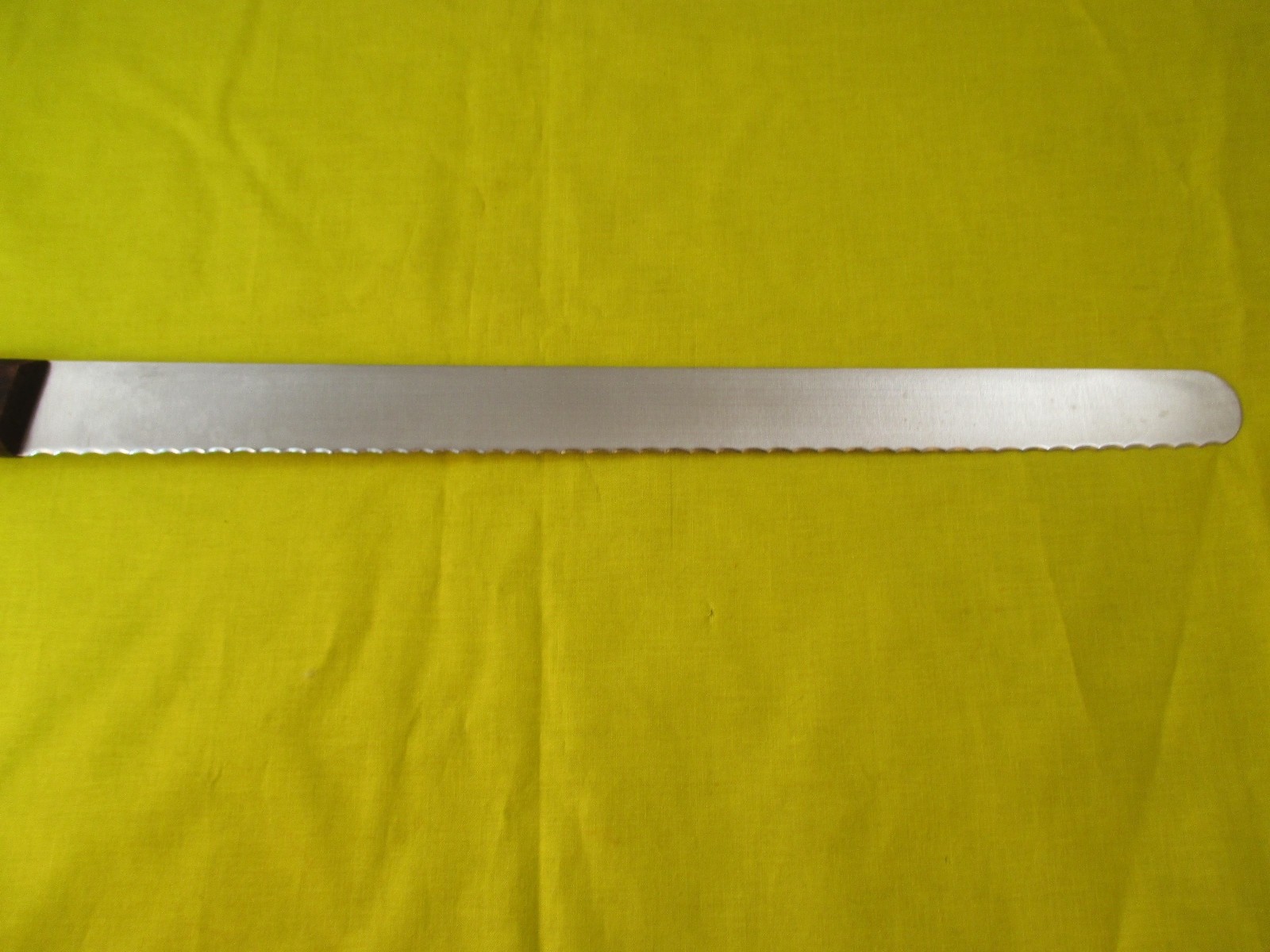 Forschner 14 inch Sem-Flexible Serrated Bread/Slicer Knife, Rosewood Handle