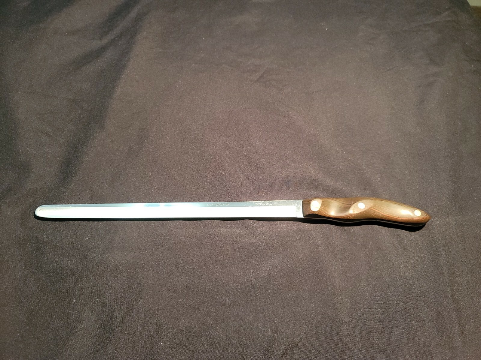 Vintage Cutco No. 24 9.5″ Bread Slicing Knife Brown Swirl Handle Current =1724