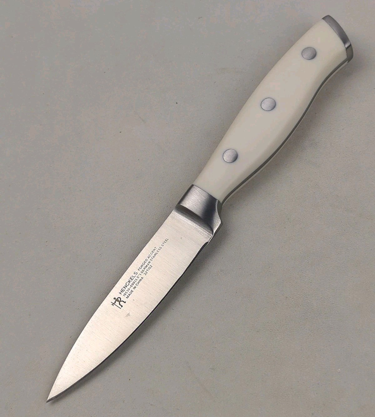 Henckels FORGED ACCENT 3.5 in PARING Knife, WHITE ABS Handle, (19530-090), NEW