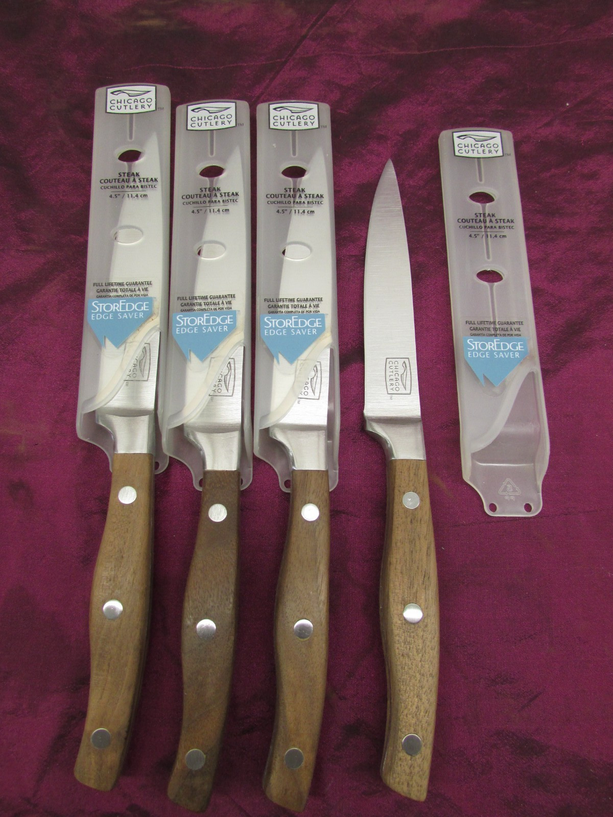 4 Chicago Cutlery Steak Couteau 4.5″ knives with wooden handles. CLEAN! MINT