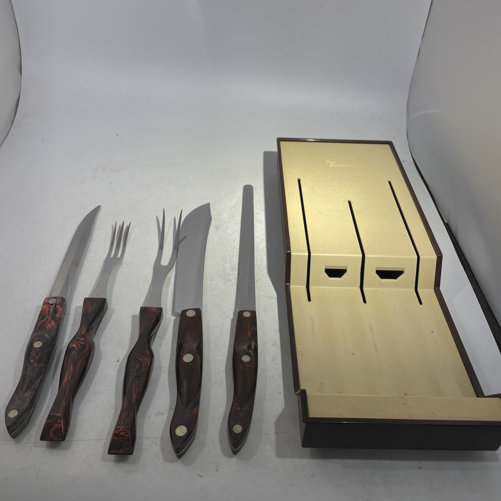 VINTAGE CUTCO KNIFE & FORK SET IN HOLDER 1722 1724 1726 1727 1729