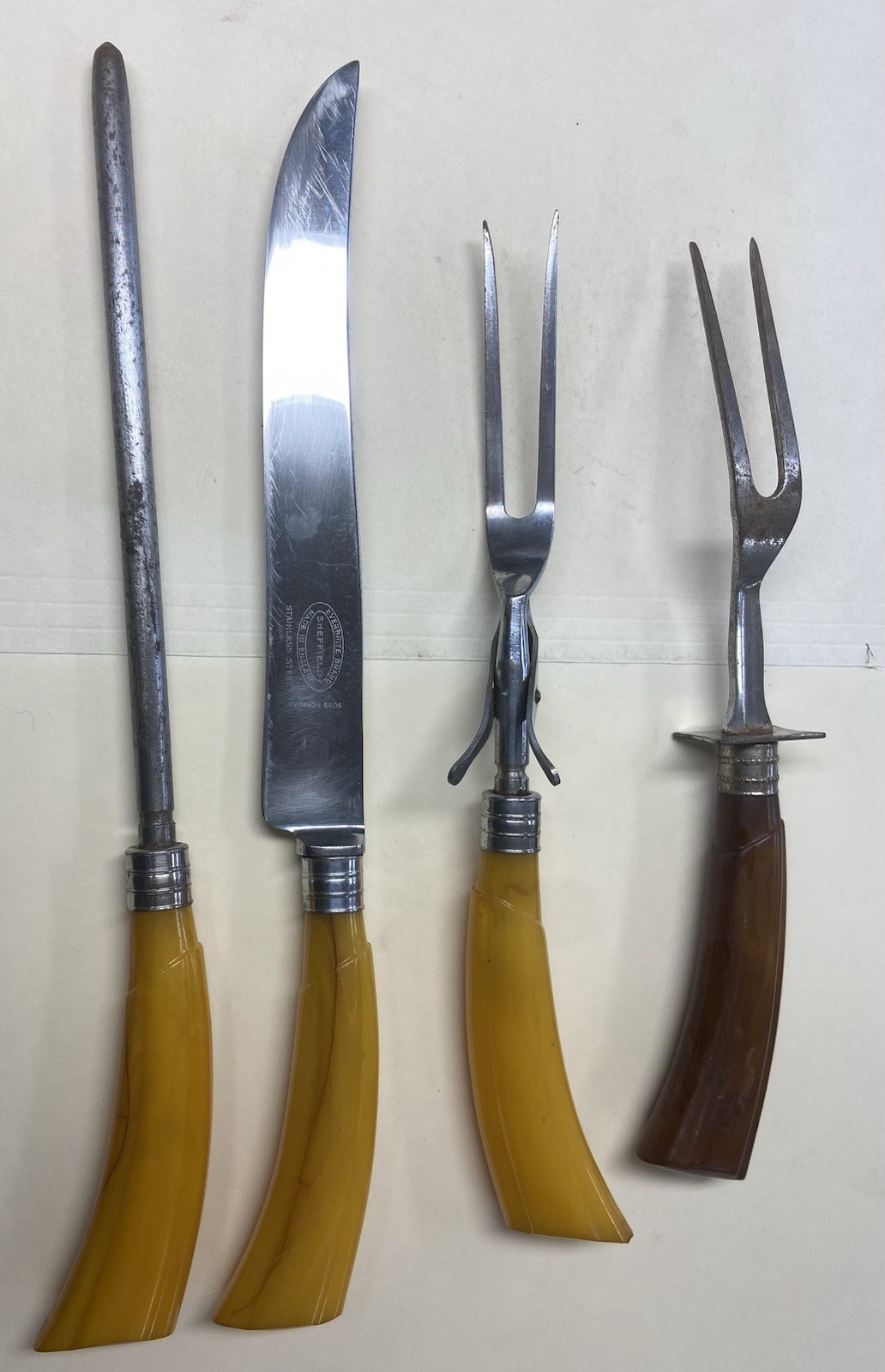 Vtg. Sheffield Atkinson Bros. Carving Set Yellow Butterscotch Handles & Other
