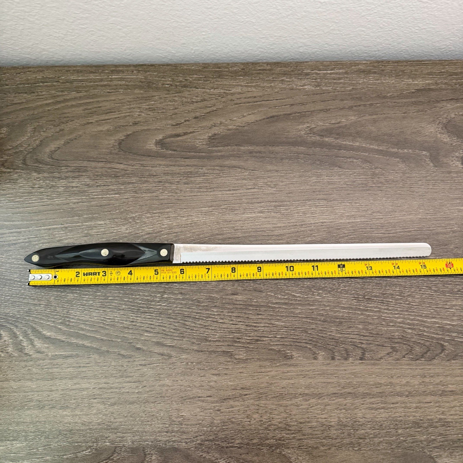Cutco 1724 JE 9-3/4″ Serrated Bread Knife Stainless Blade Dark Brown Handle USA