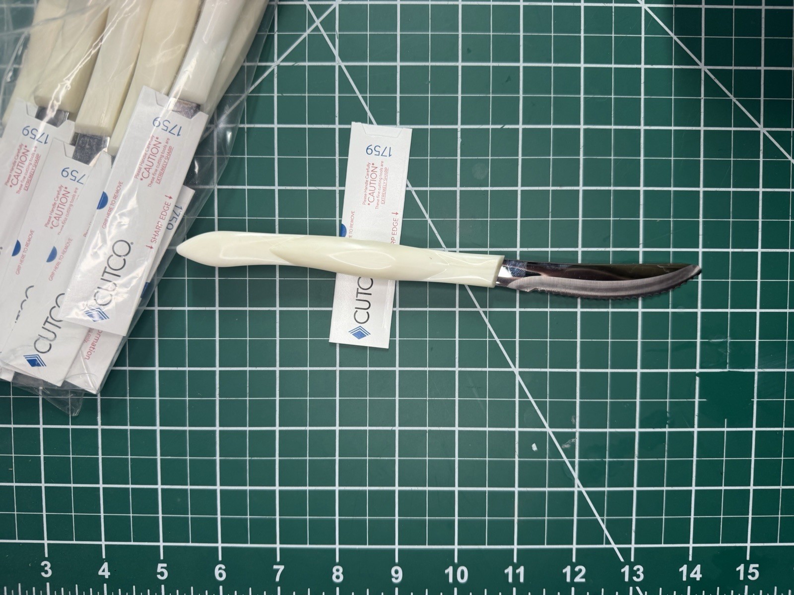 FRESHLY SERVICED BY THE CUTCO SERVICE CENTER!!! Cutco 1759 Table Knife – White