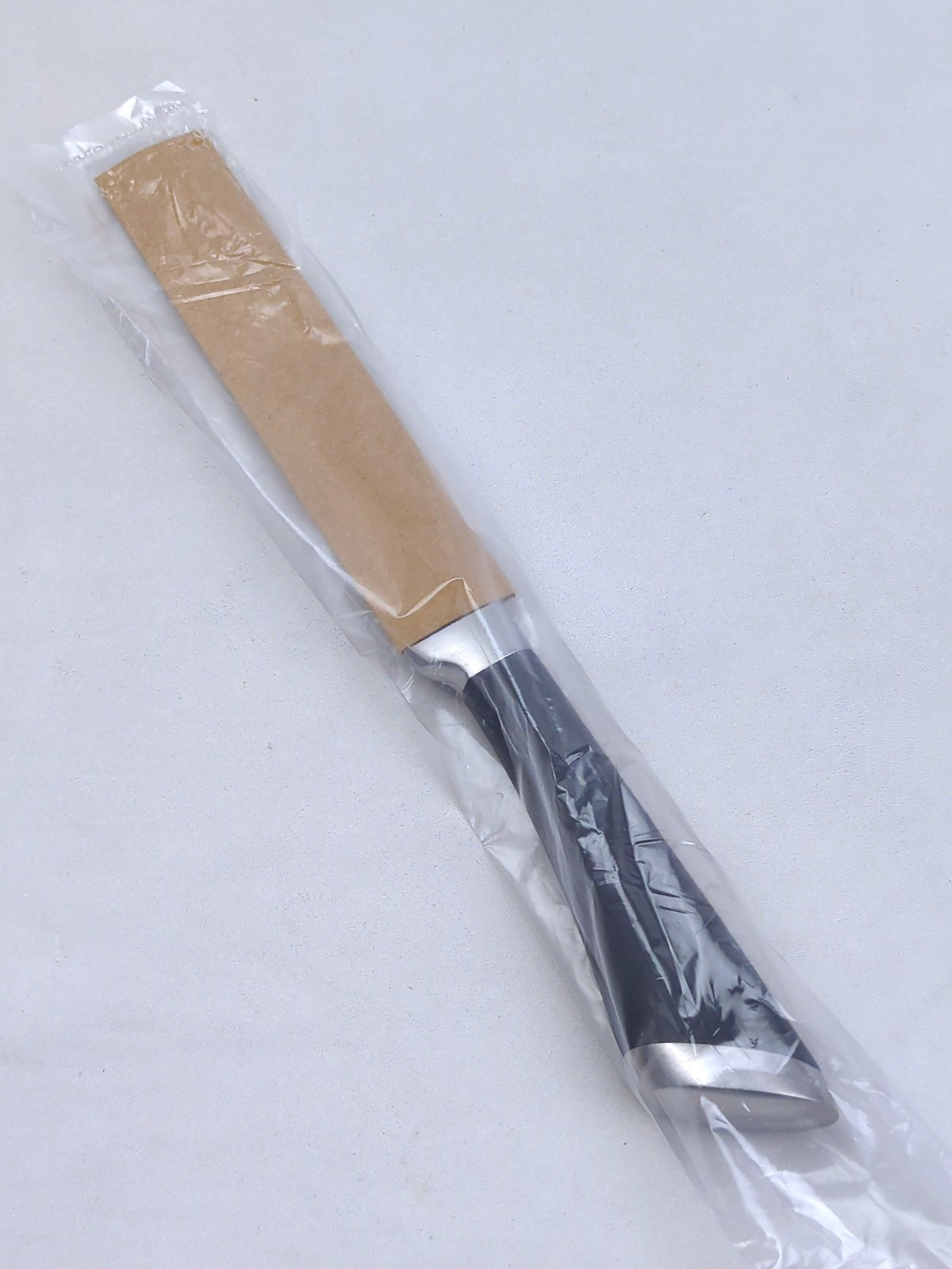 Chicago Cutlery FUSION 5″ UTILITY Knife, STAINLESS Steel Blade, BLACK Handle