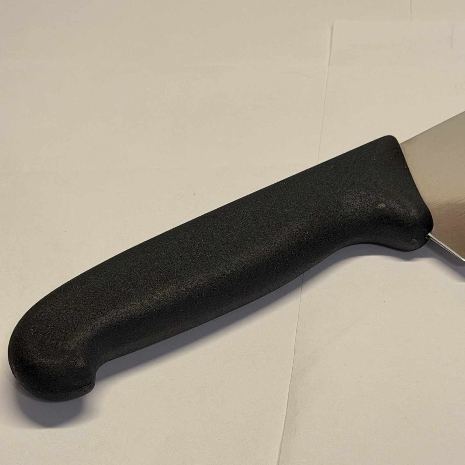 Victorinox Chef’s Knife Extra Wide, 8″ Long Blade Fibrox Handle 5.2063.20
